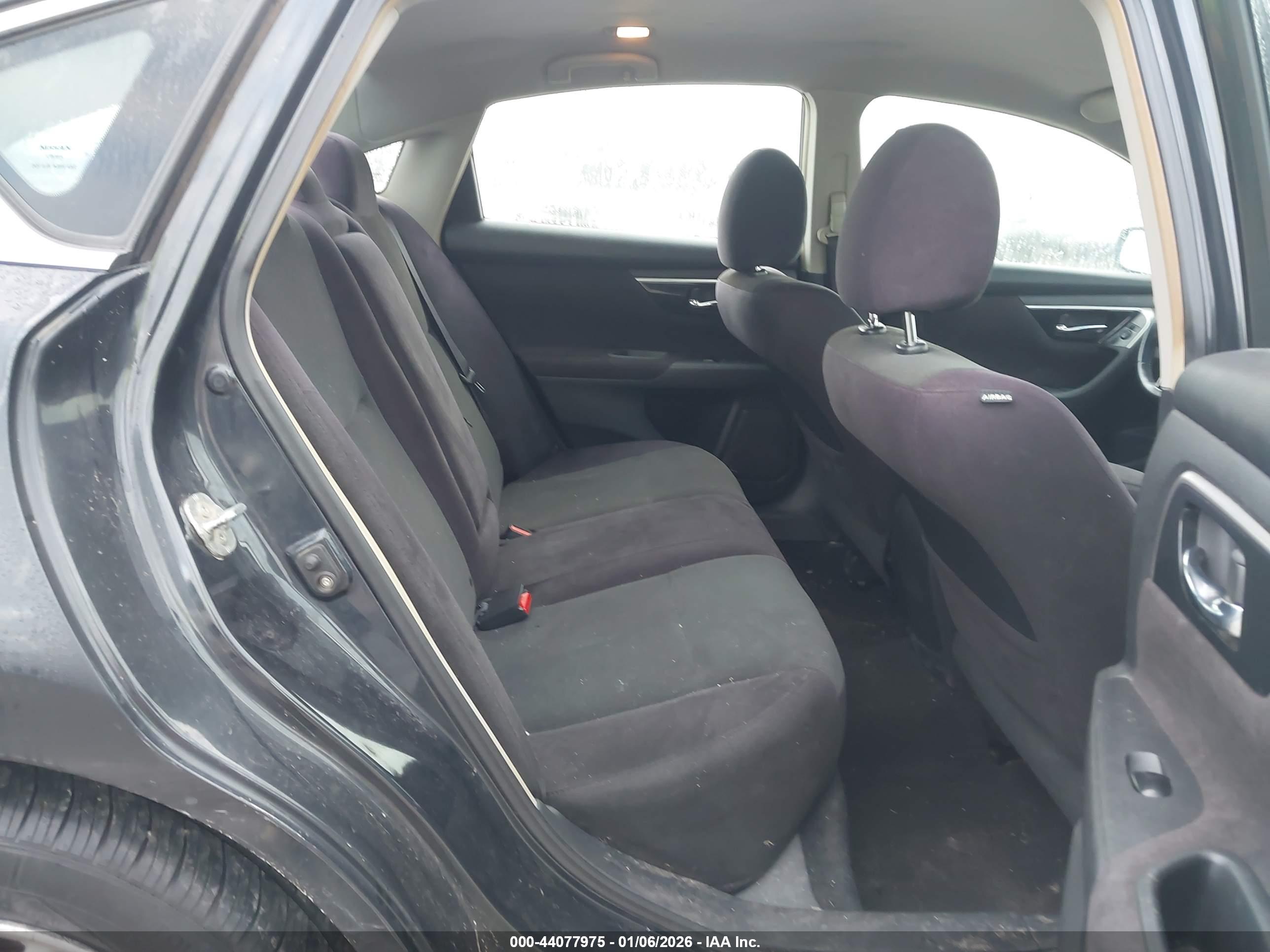 NISSAN ALTIMA image 8