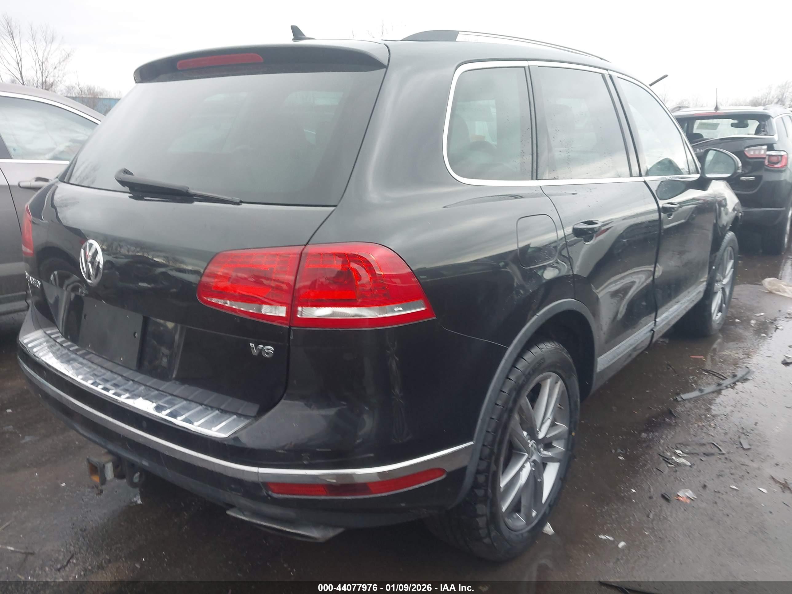 VOLKSWAGEN TOUAREG image 4