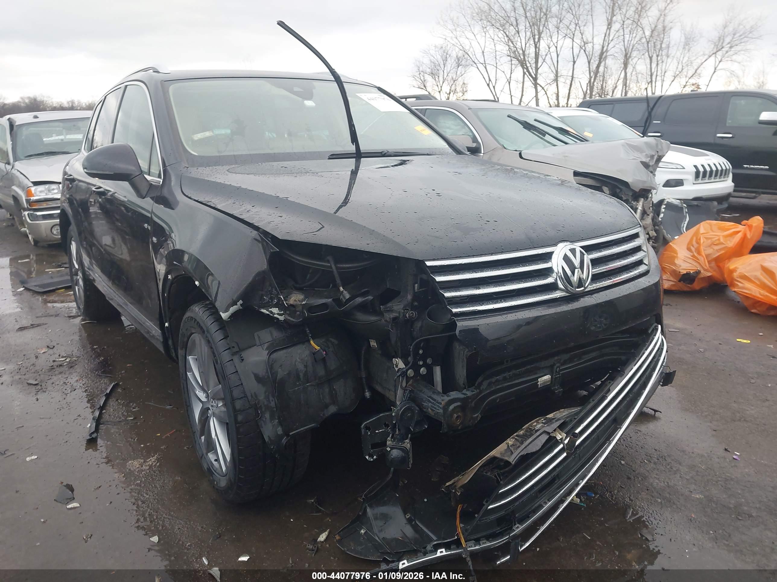 VOLKSWAGEN TOUAREG image 6
