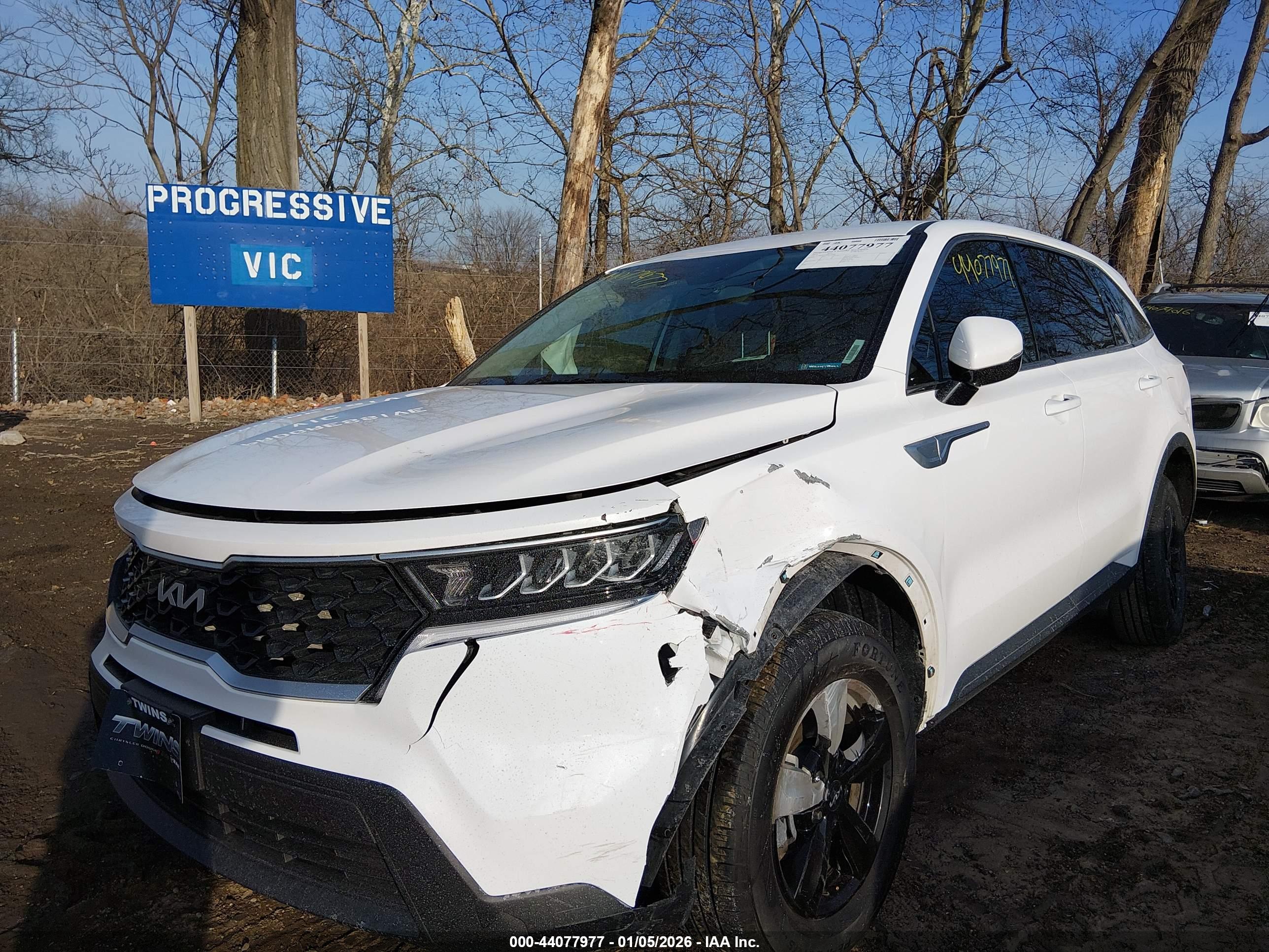KIA SORENTO image 6