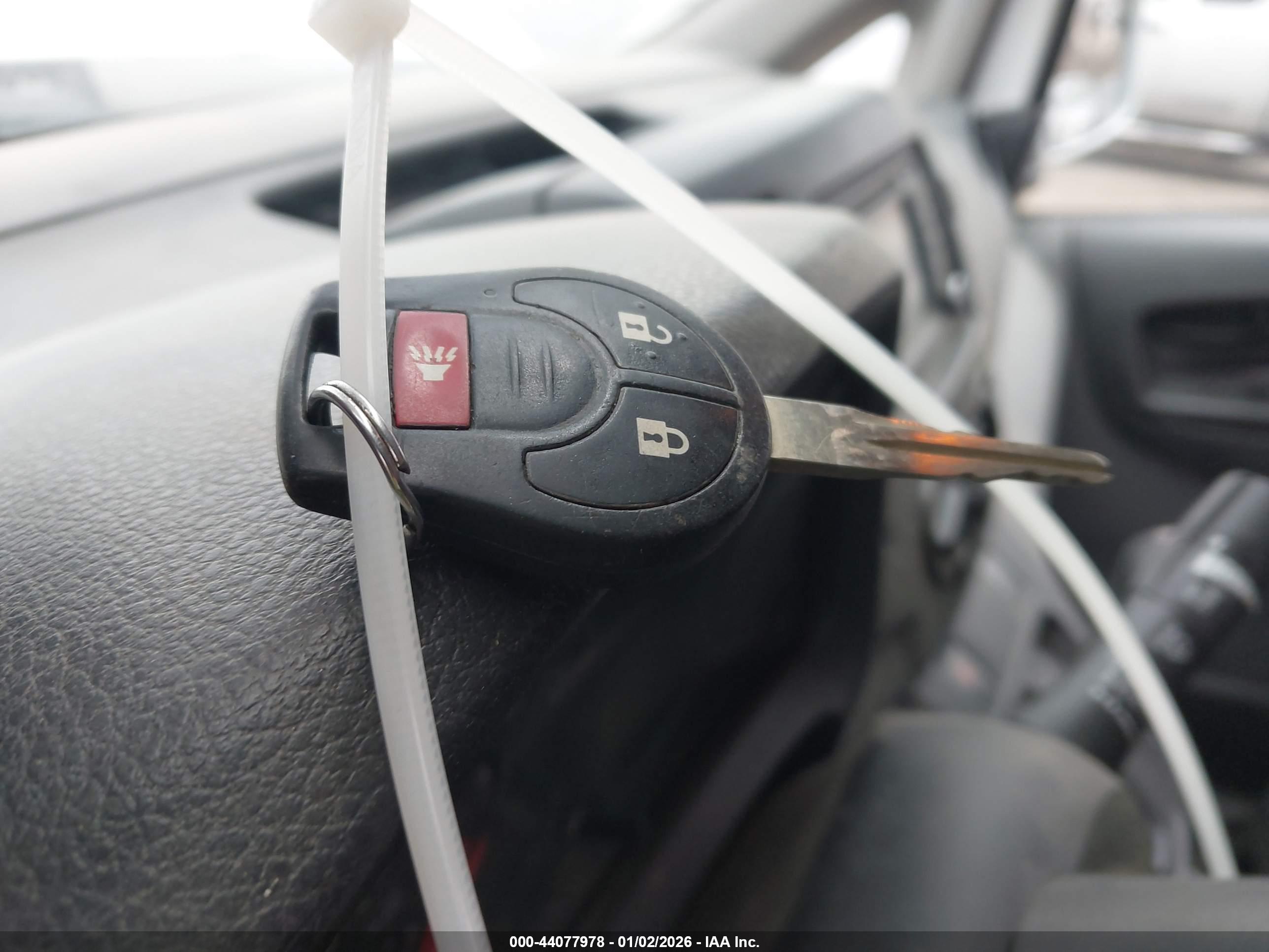 NISSAN NV200 image 11