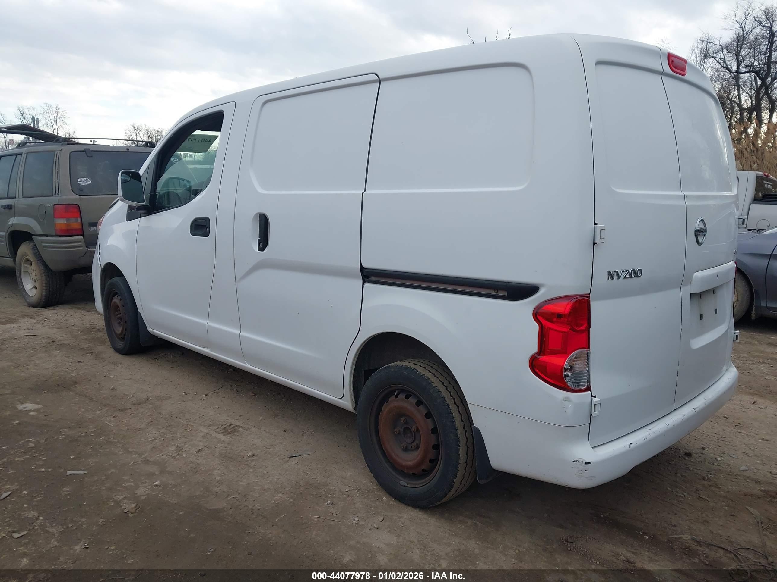 NISSAN NV200 image 3