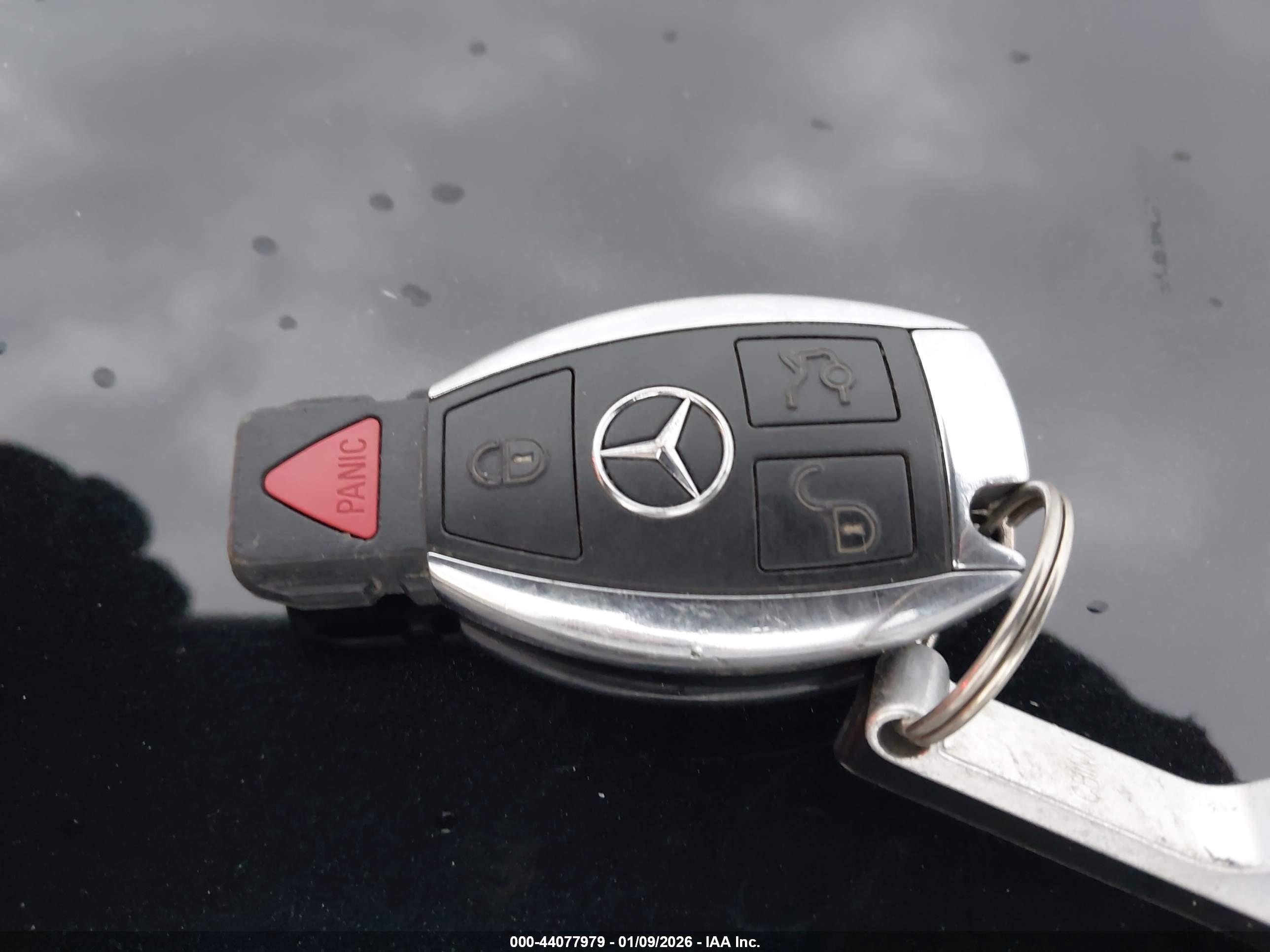 MERCEDES-BENZ GLA image 11