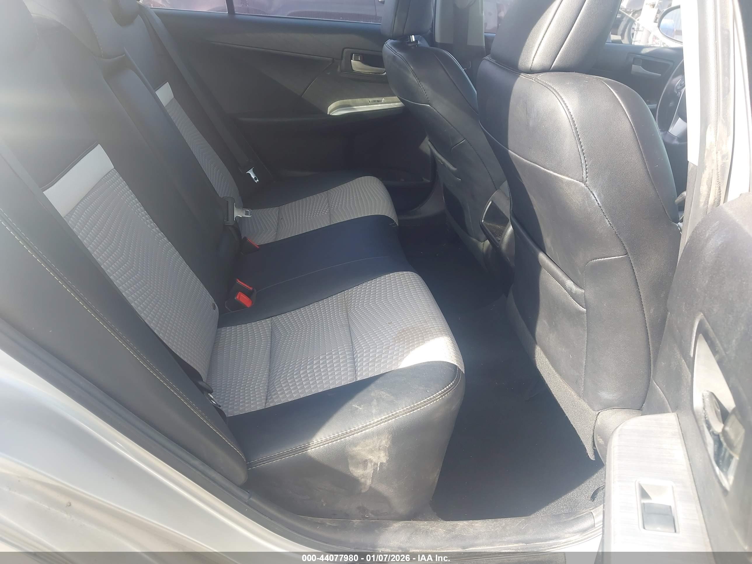 TOYOTA CAMRY image 8