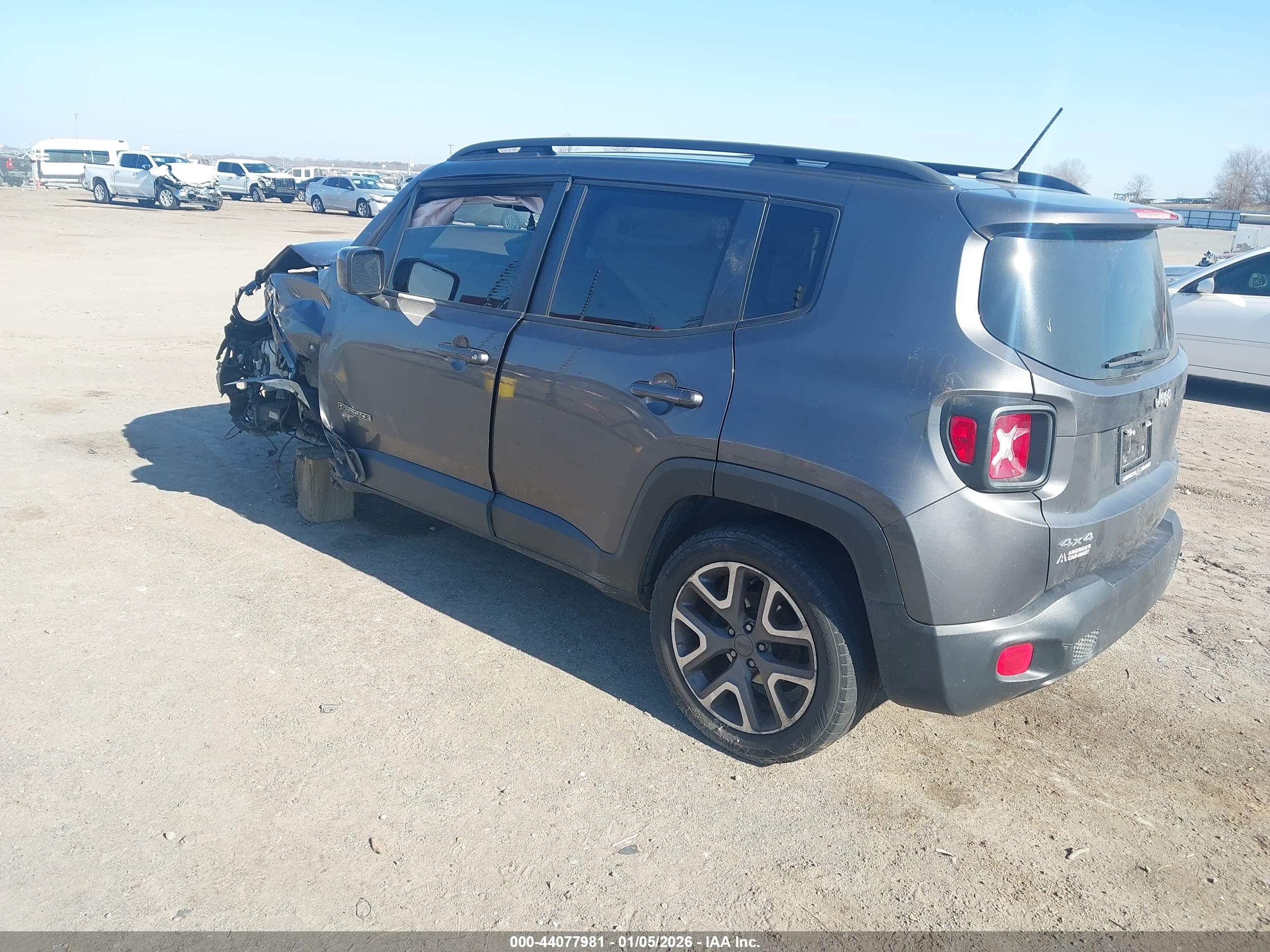 JEEP RENEGADE image 3