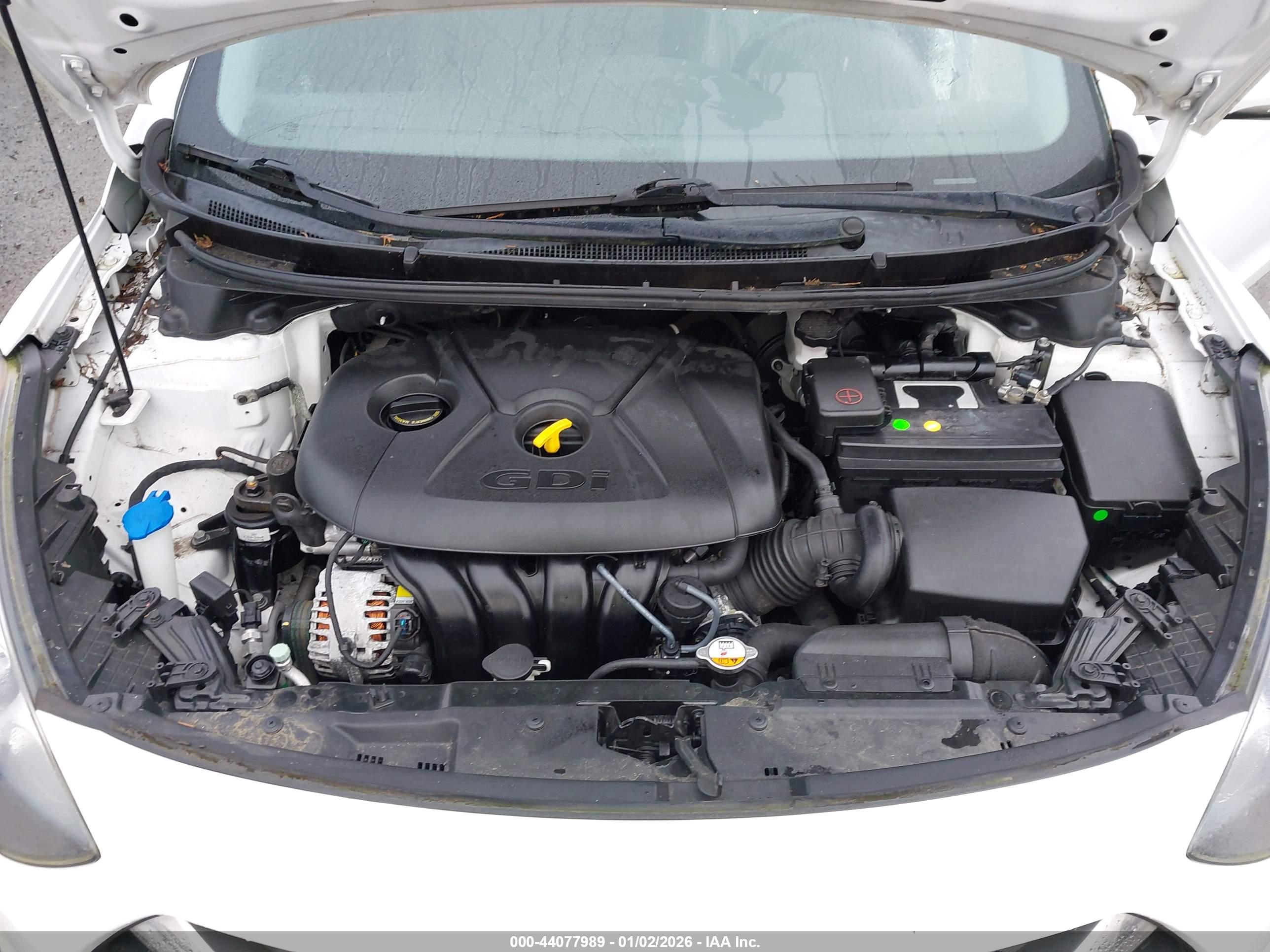 HYUNDAI ELANTRA image 10