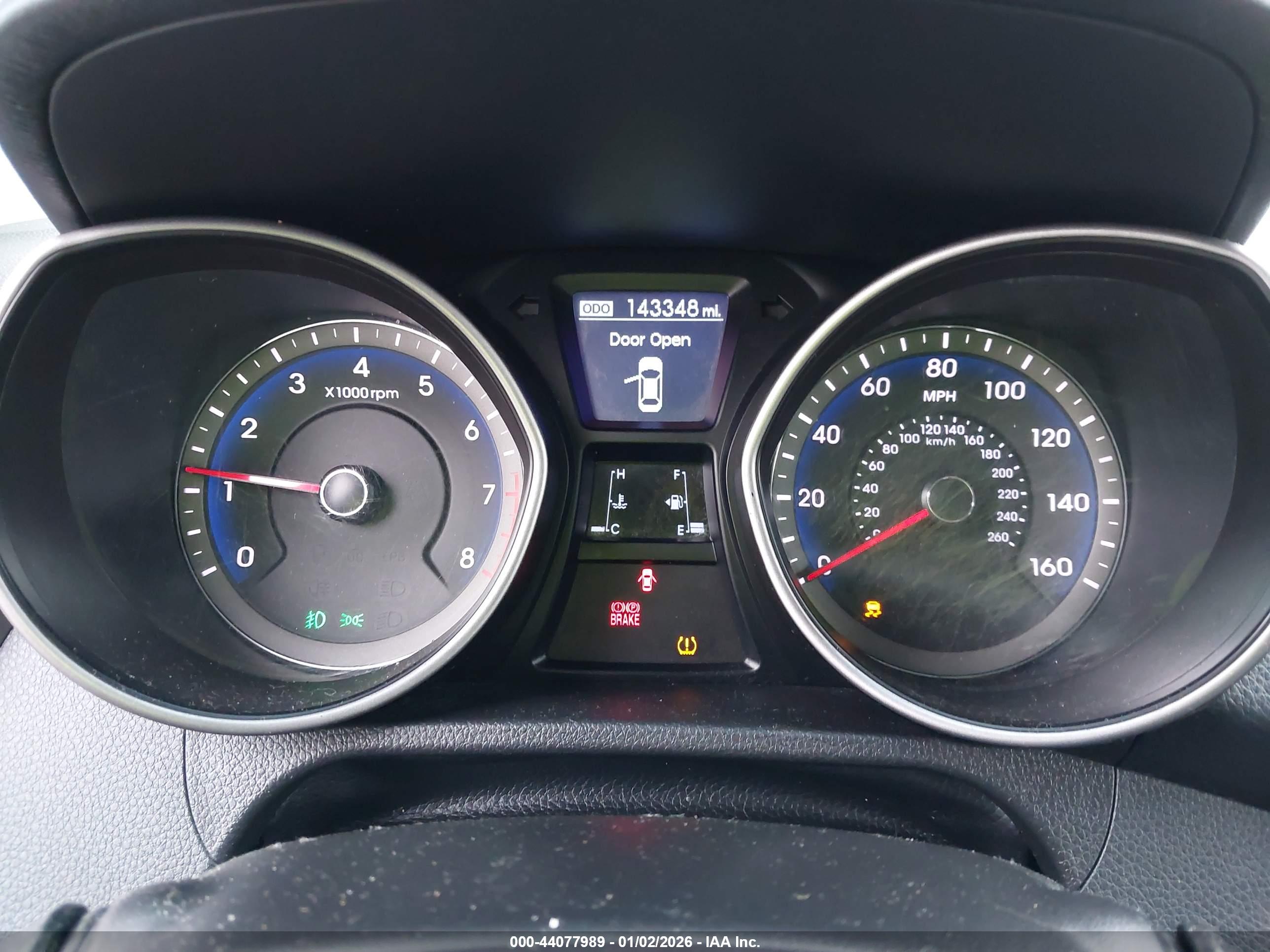 HYUNDAI ELANTRA image 7
