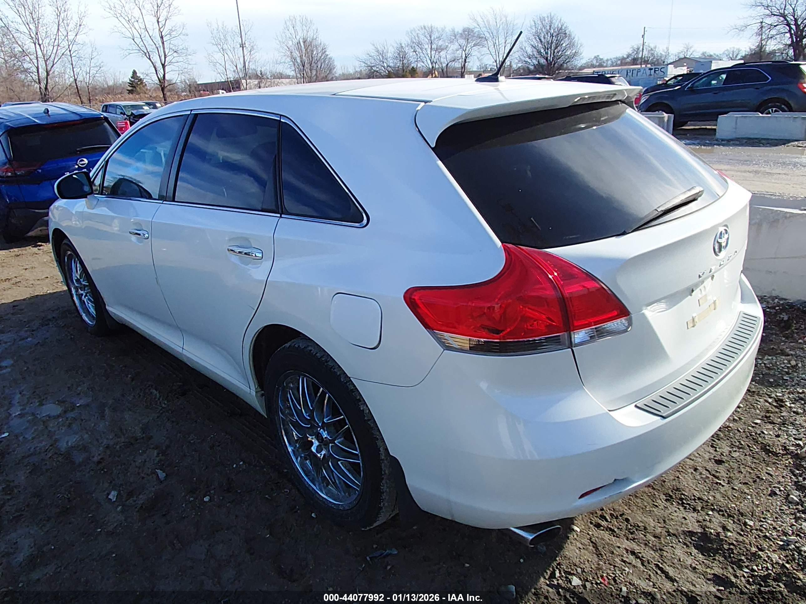 TOYOTA VENZA image 3