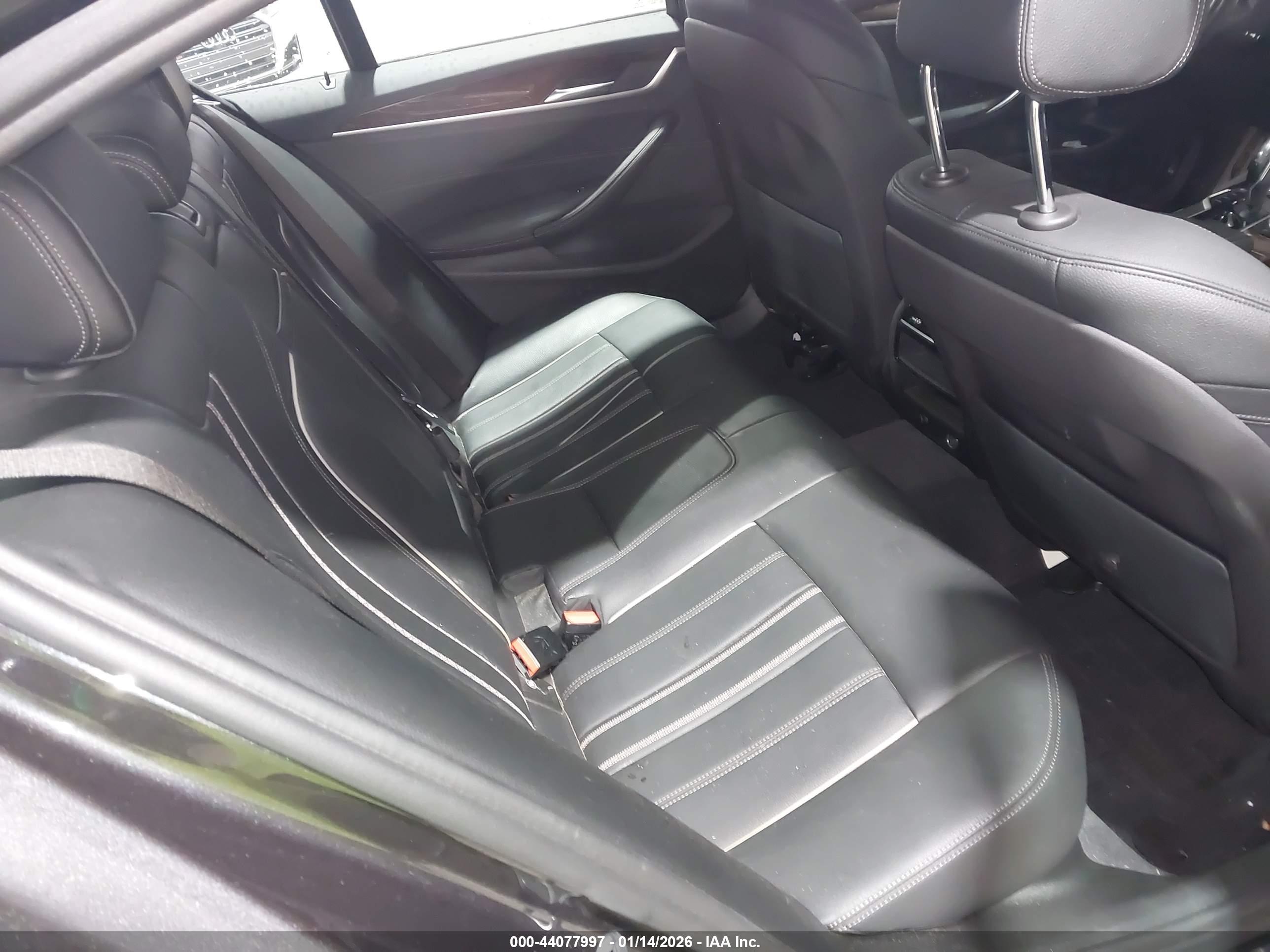 BMW 540I image 8