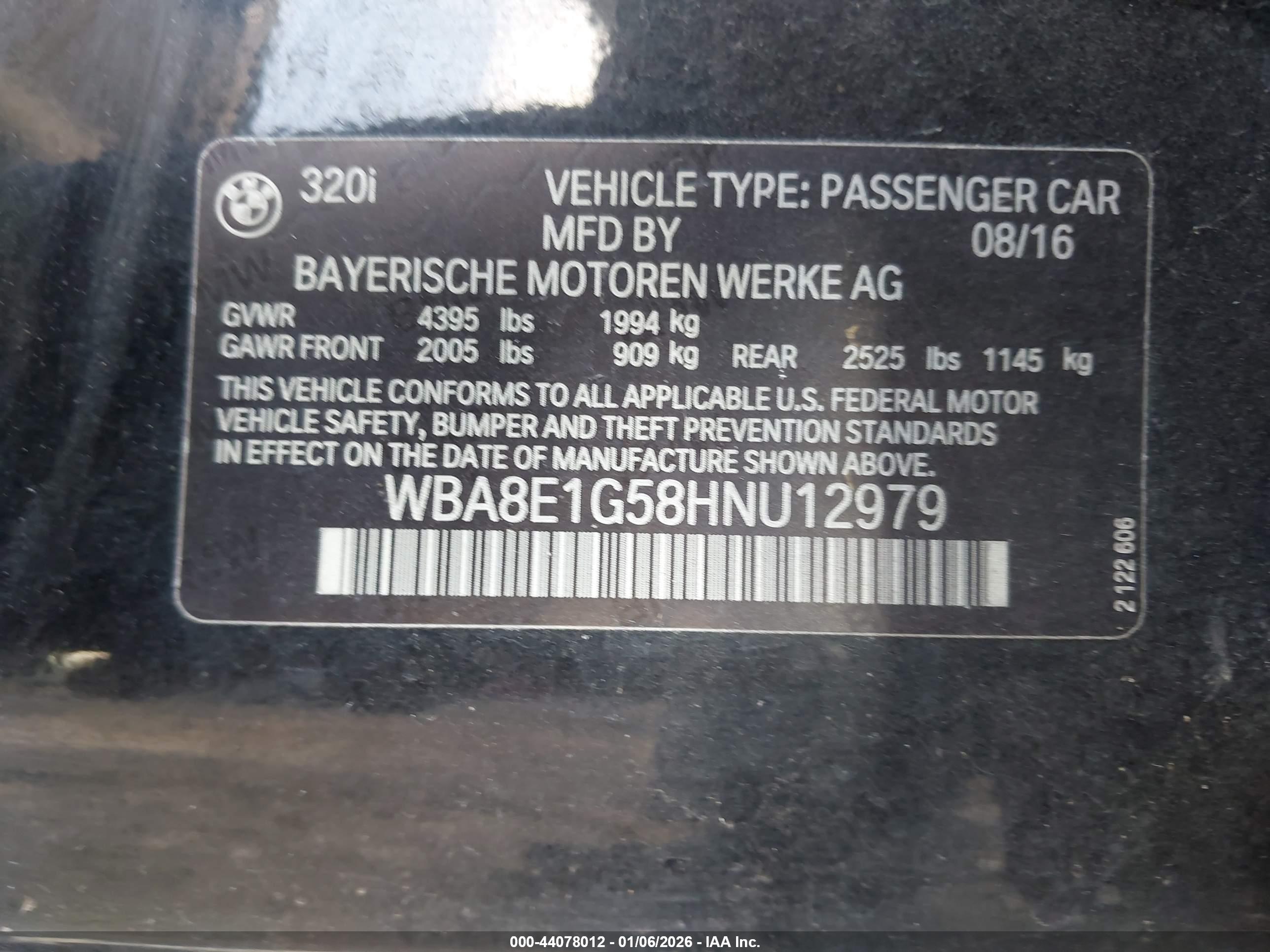 BMW 320I image 9