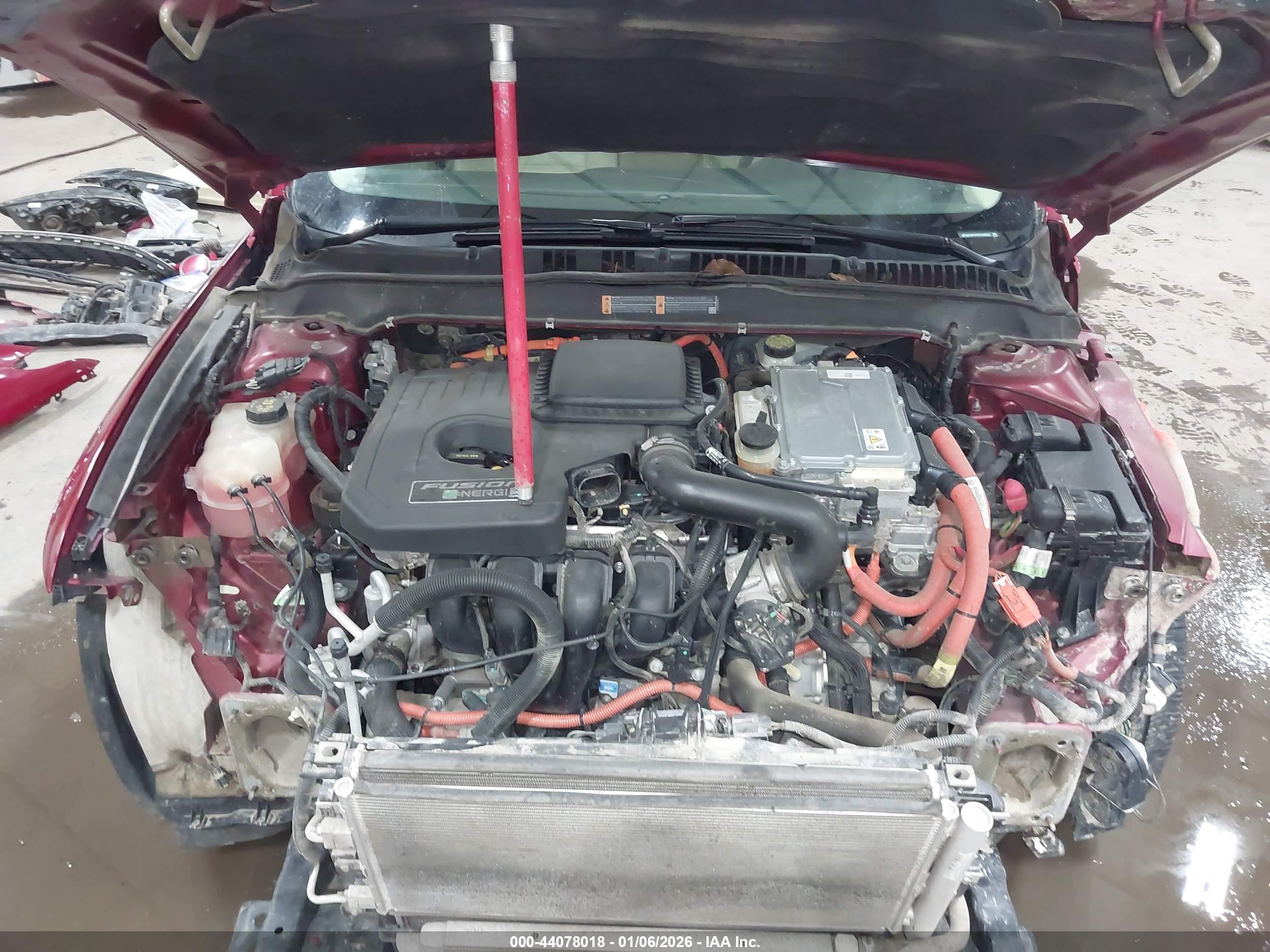 FORD FUSION image 10