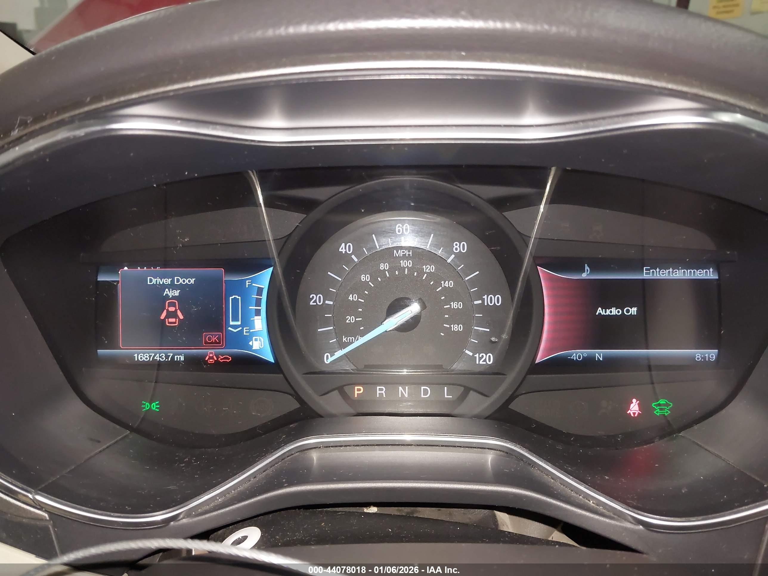 FORD FUSION image 7