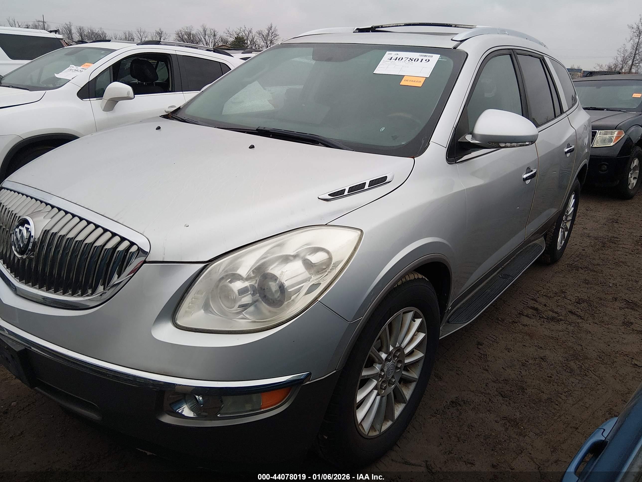 BUICK ENCLAVE image 2