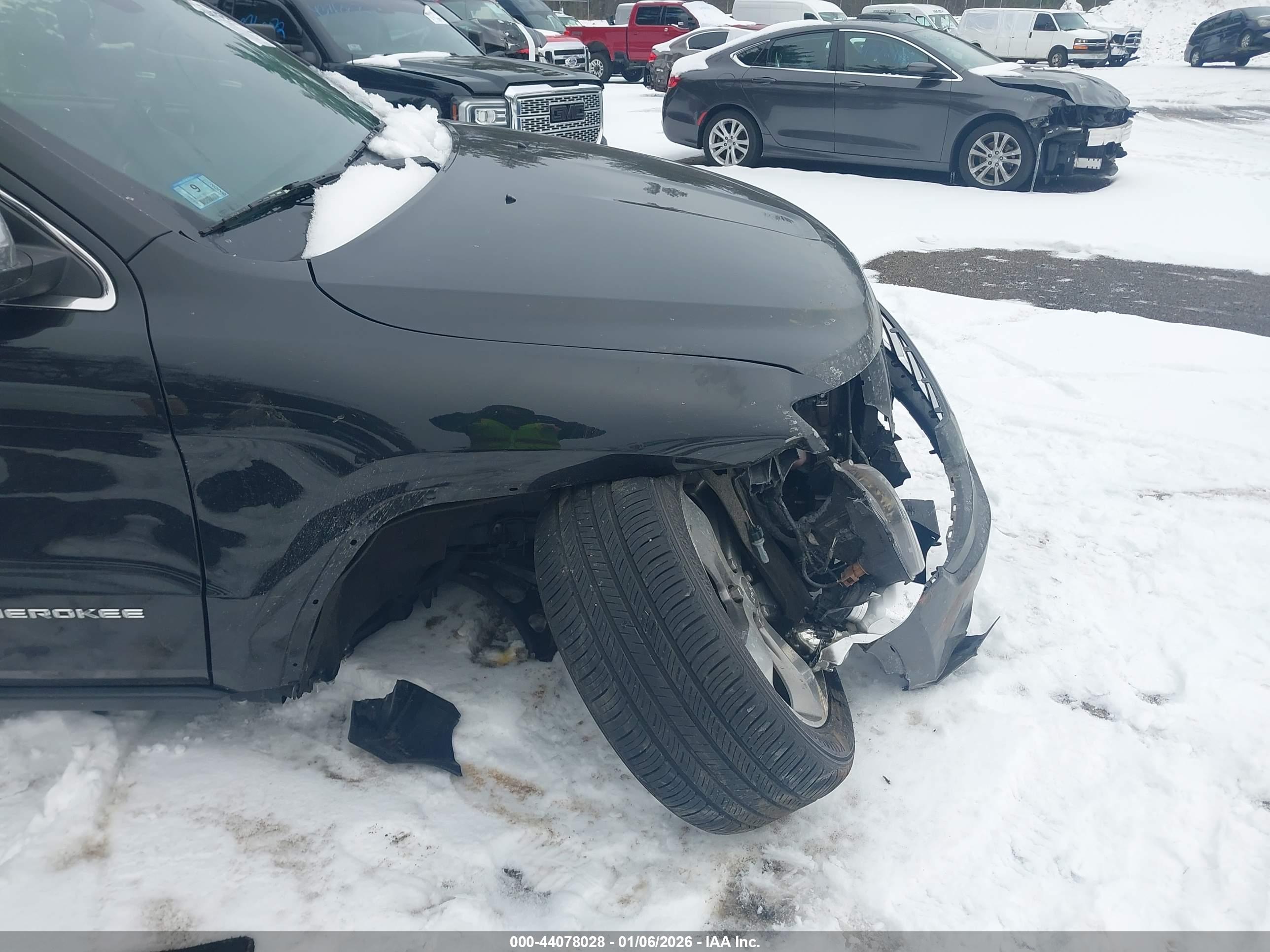 JEEP GRAND image 6