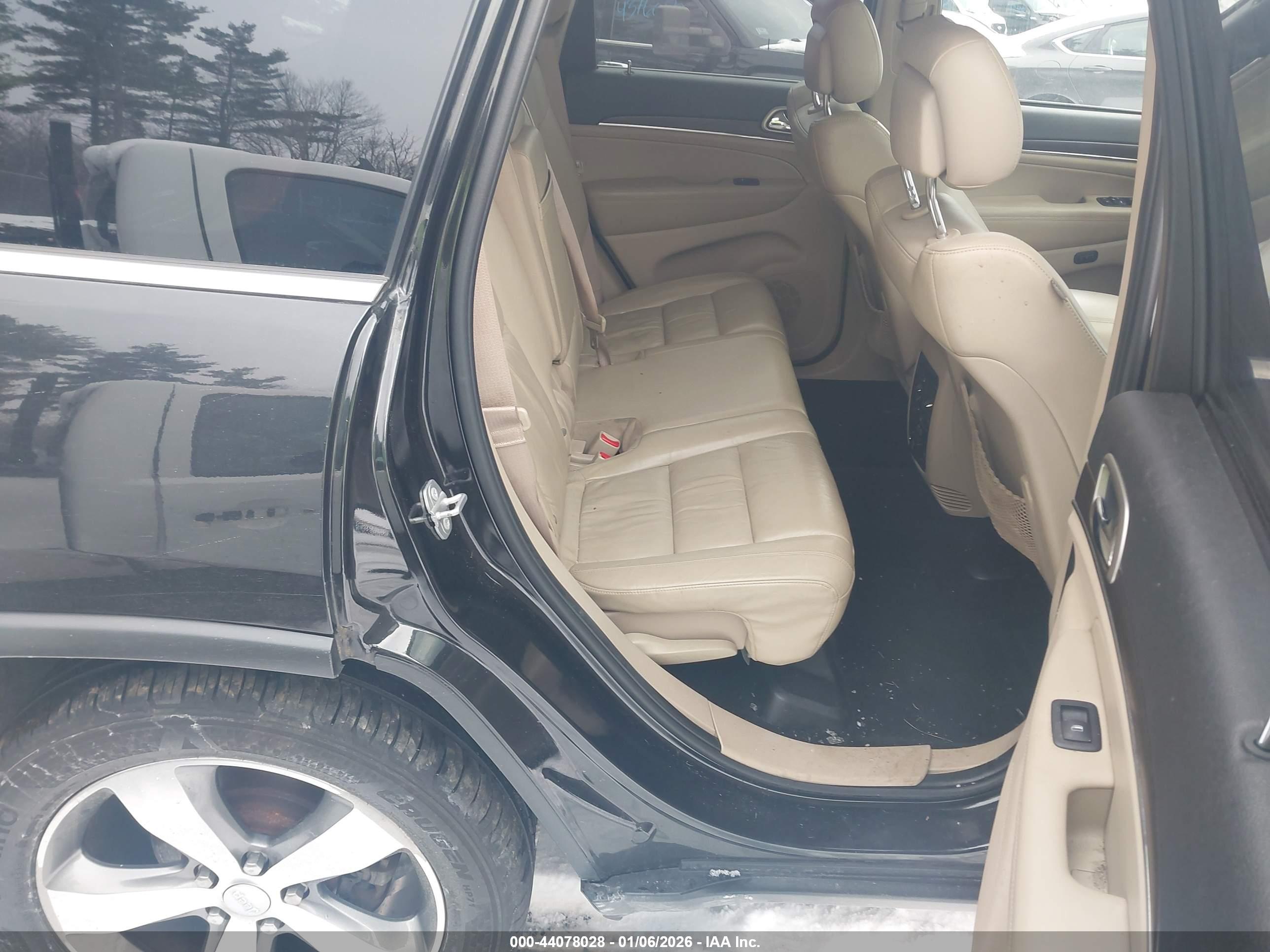 JEEP GRAND image 8