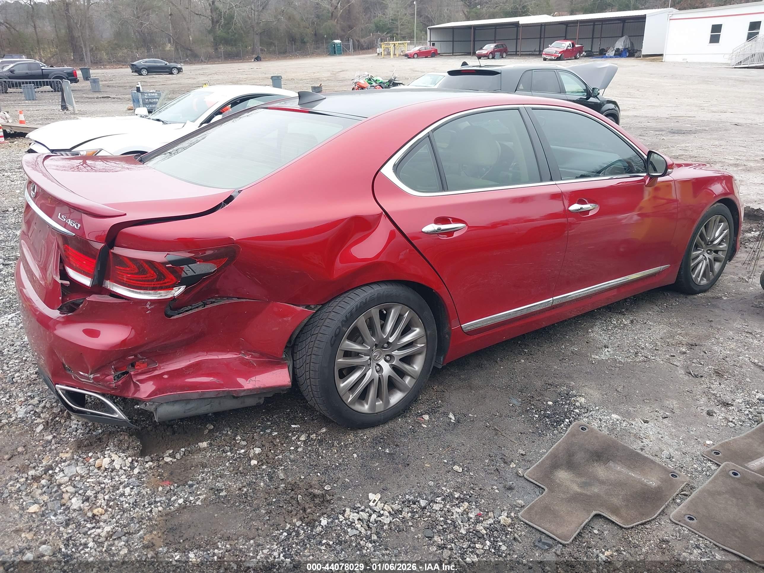 LEXUS LS image 4