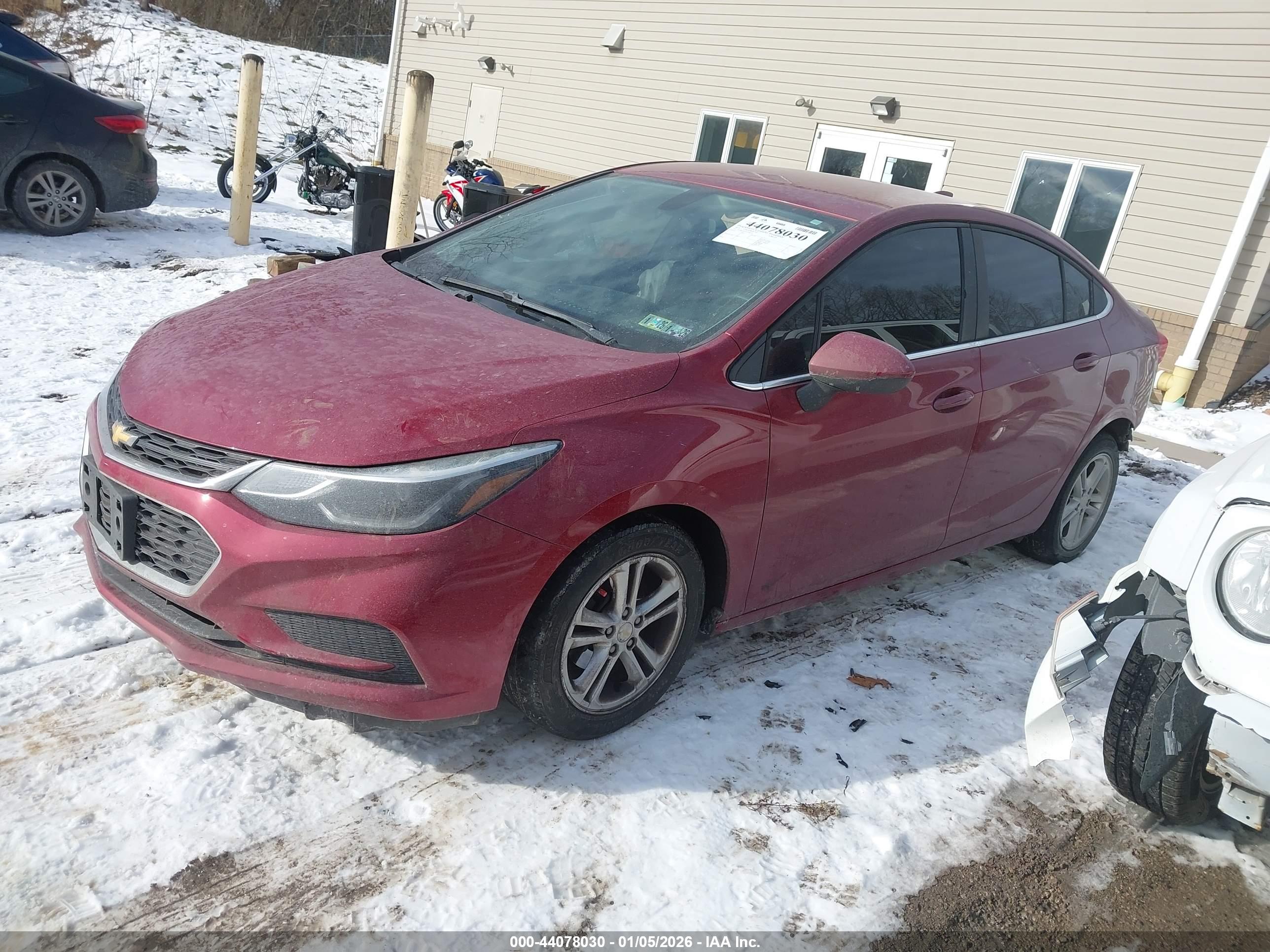 CHEVROLET CRUZE image 2
