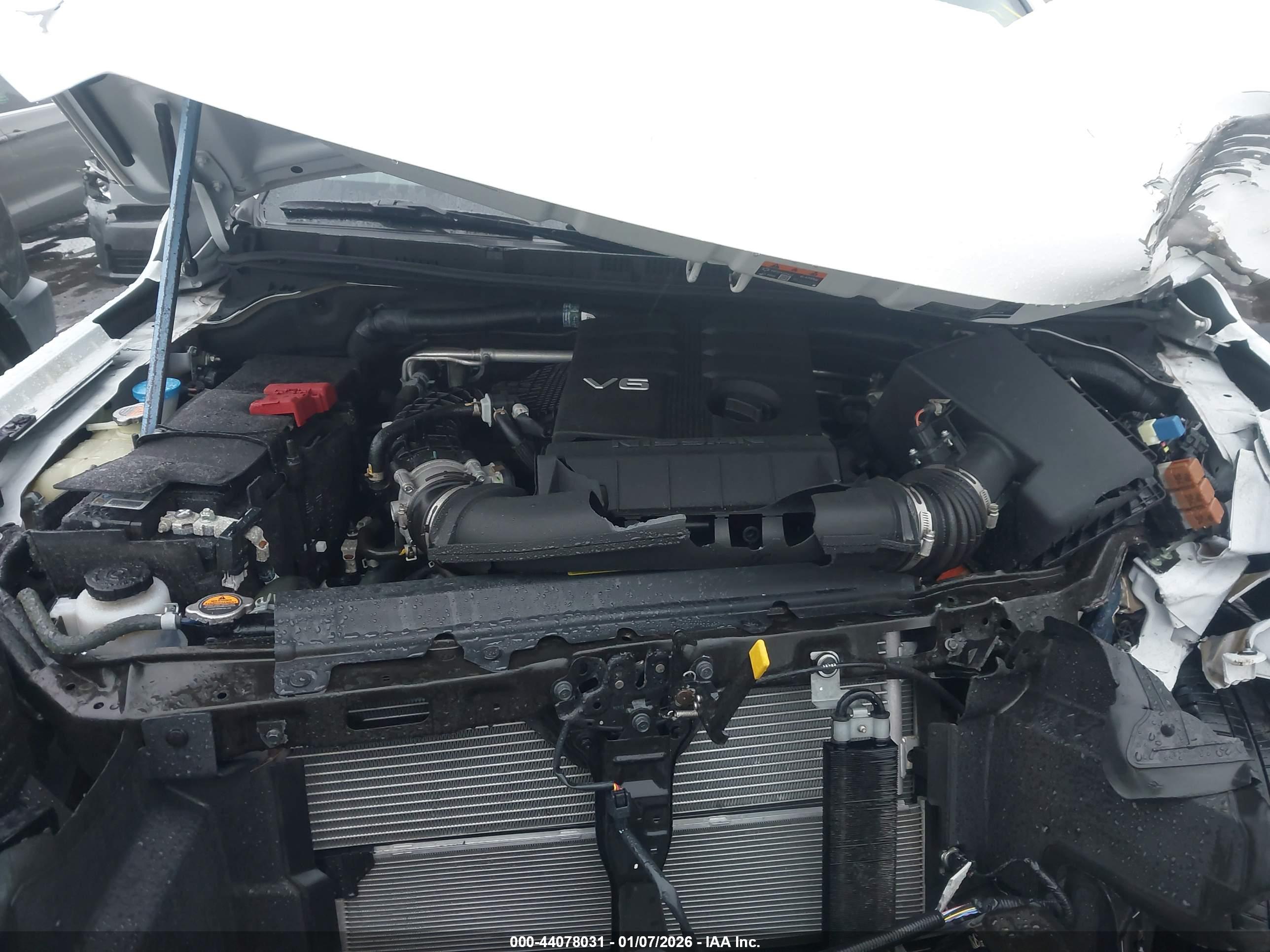 NISSAN FRONTIER image 10