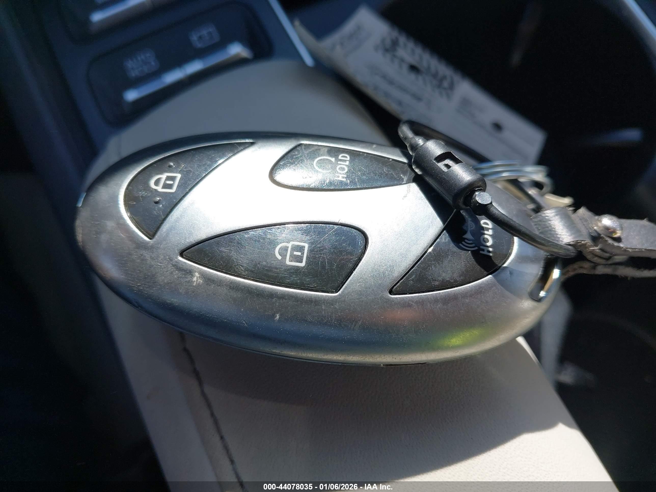 HYUNDAI SONATA image 11