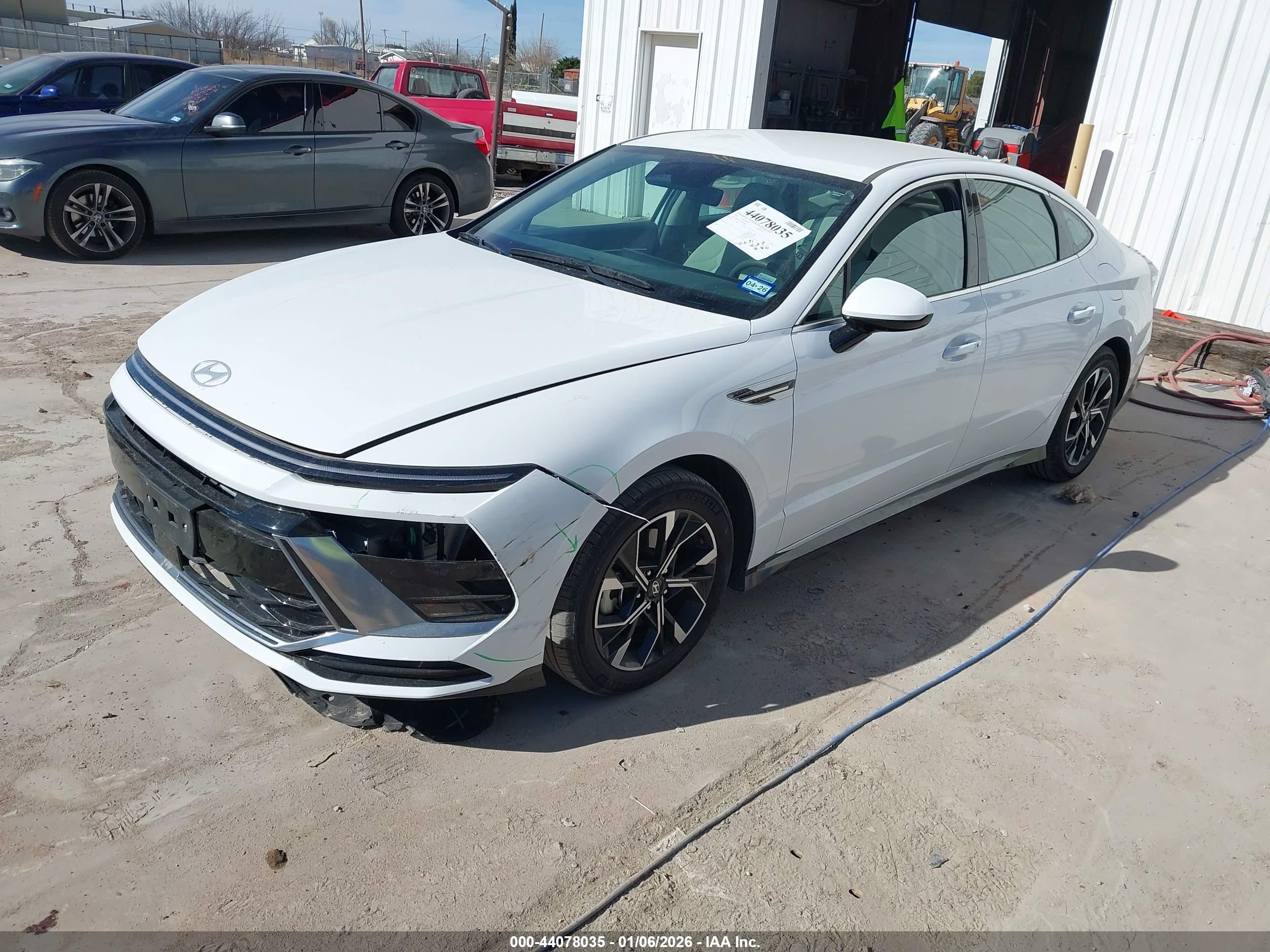 HYUNDAI SONATA image 2