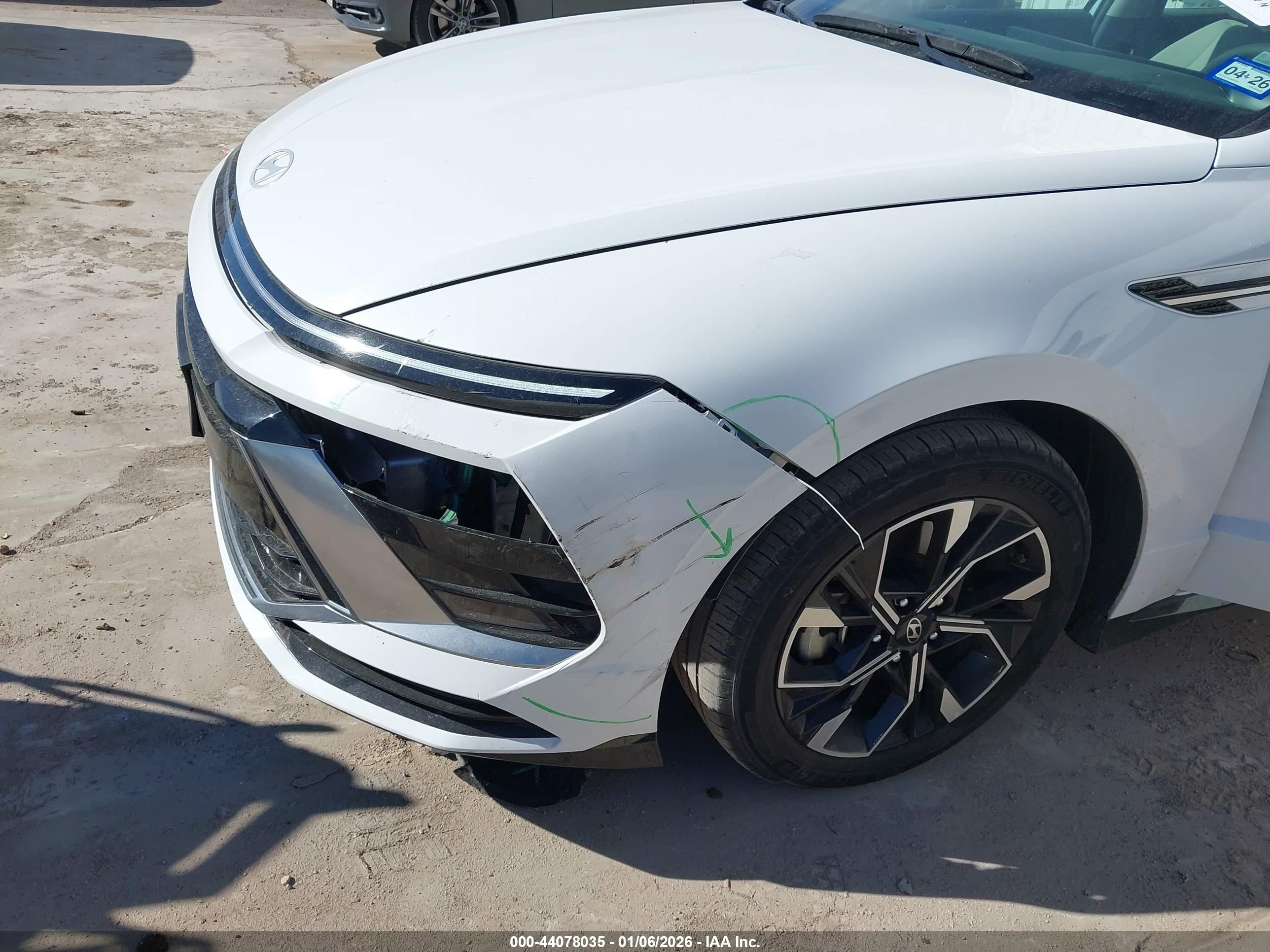 HYUNDAI SONATA image 6