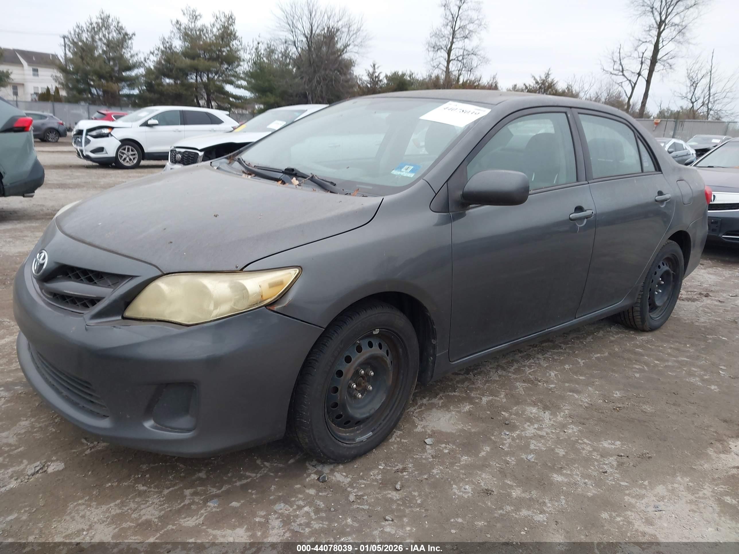 TOYOTA COROLLA image 2