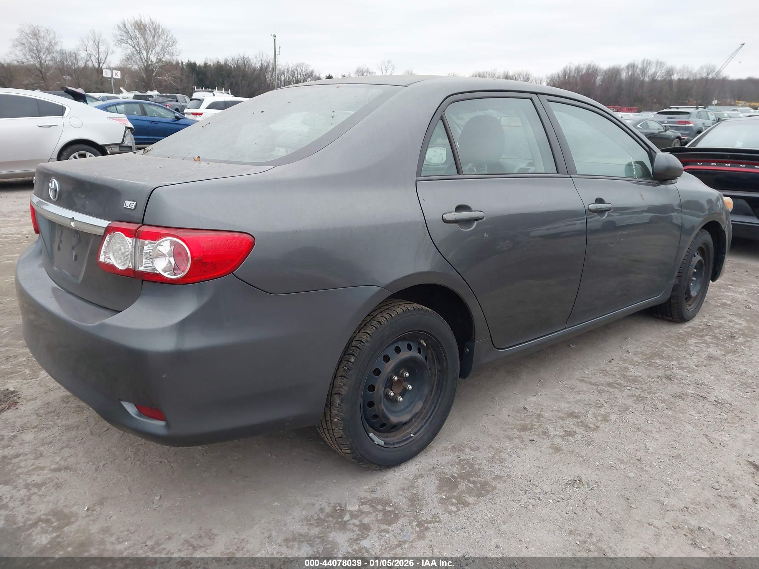 TOYOTA COROLLA image 4