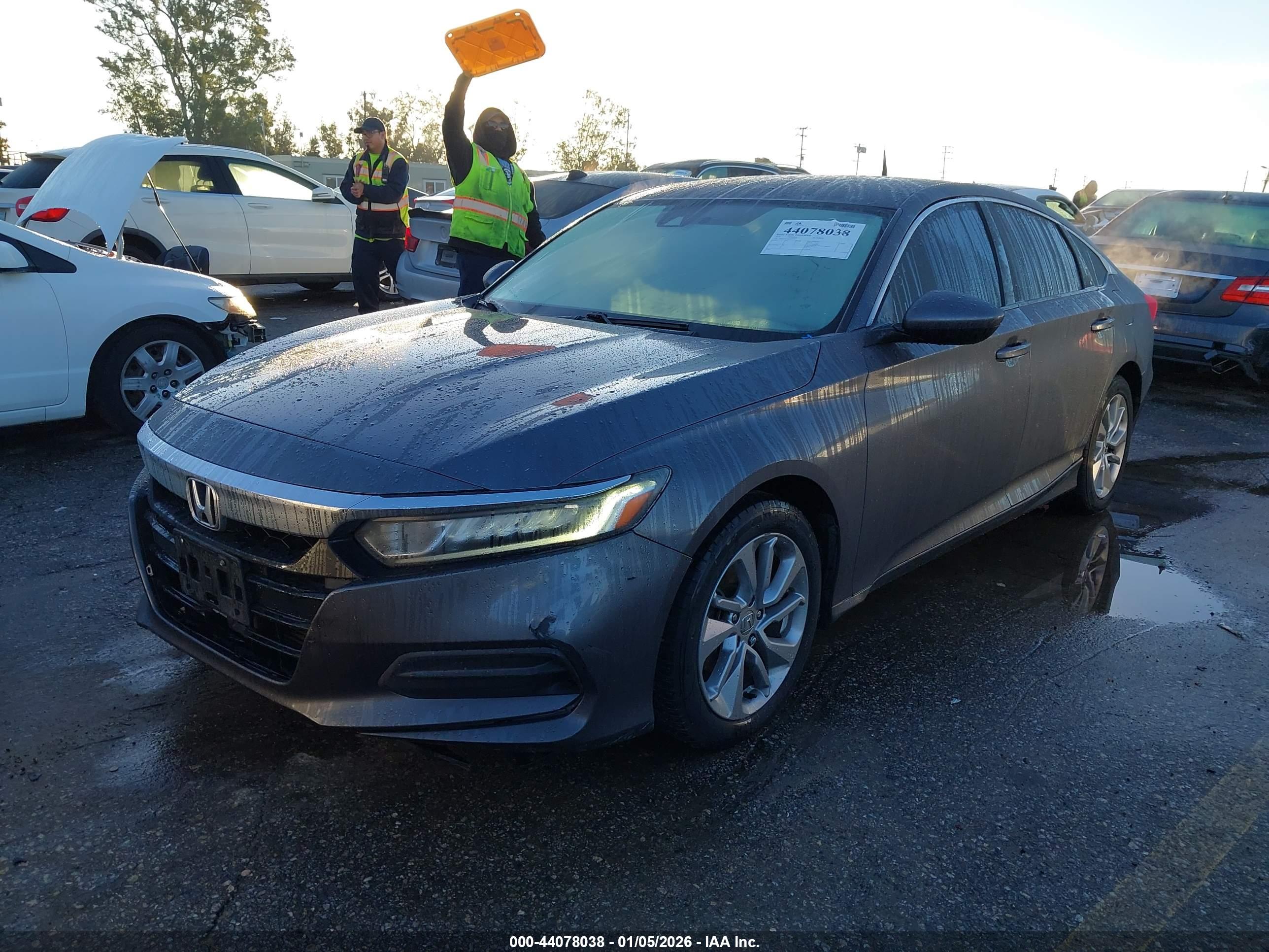 HONDA ACCORD image 2
