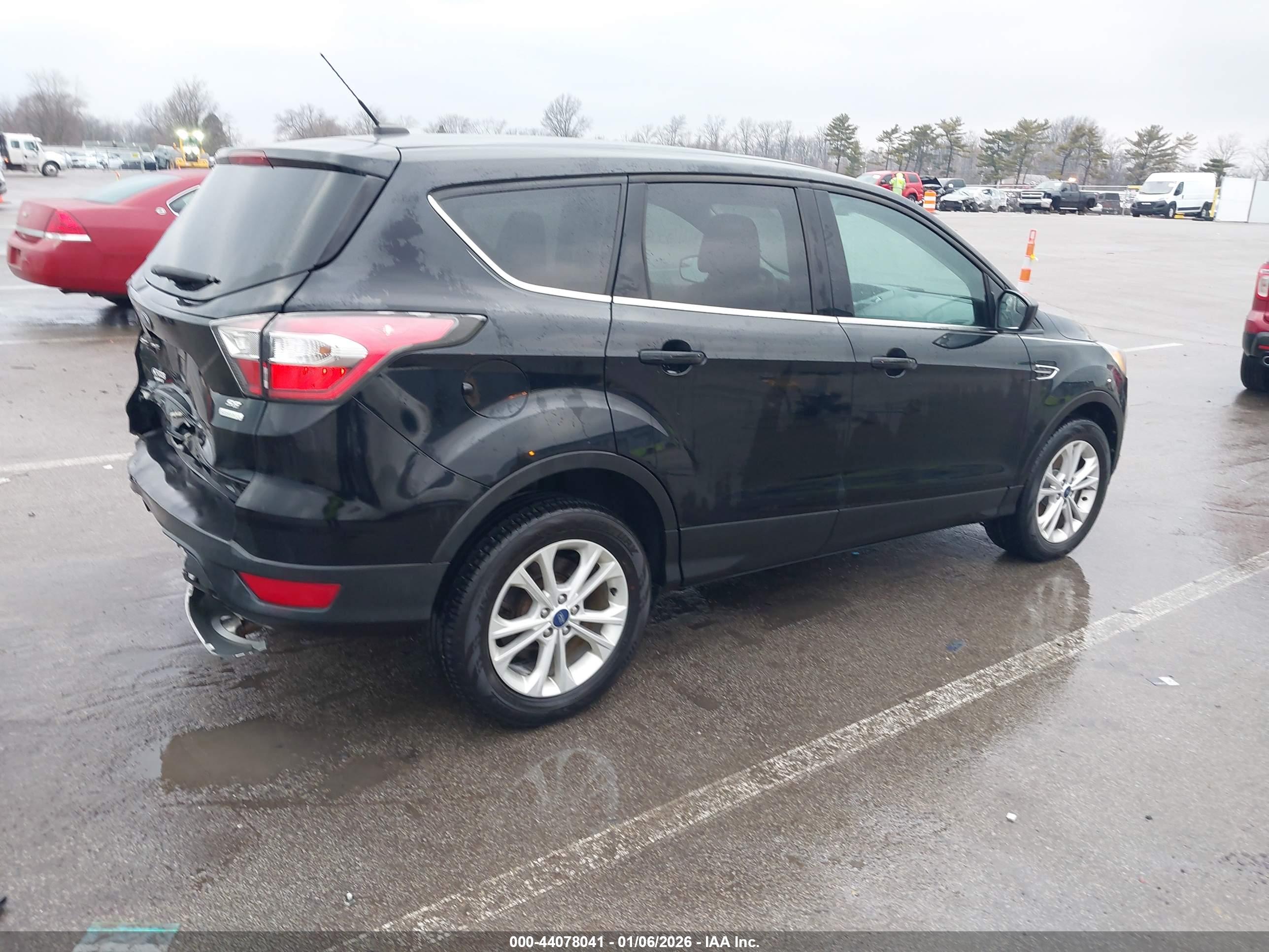 FORD ESCAPE image 4