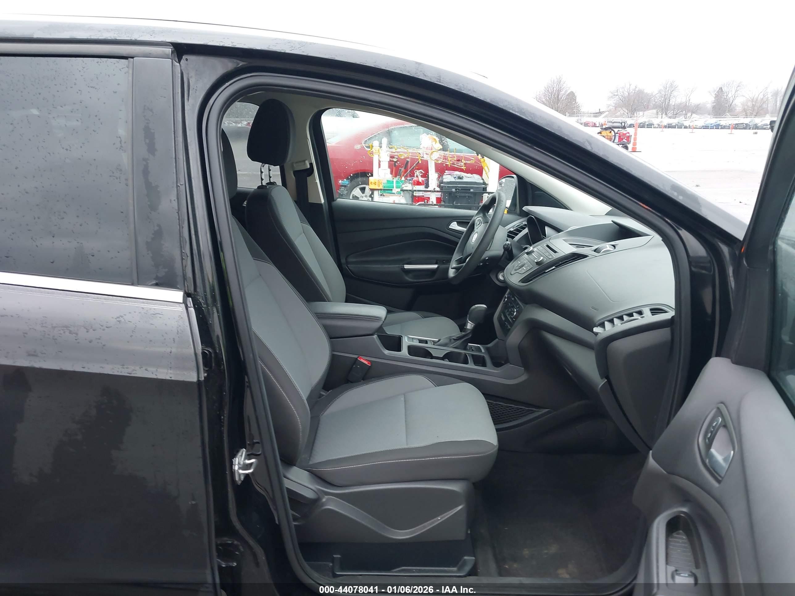 FORD ESCAPE image 5