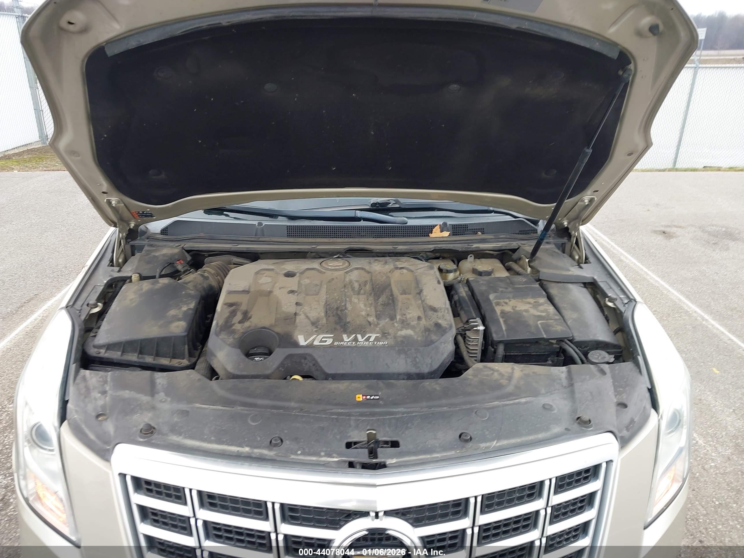 CADILLAC XTS image 10