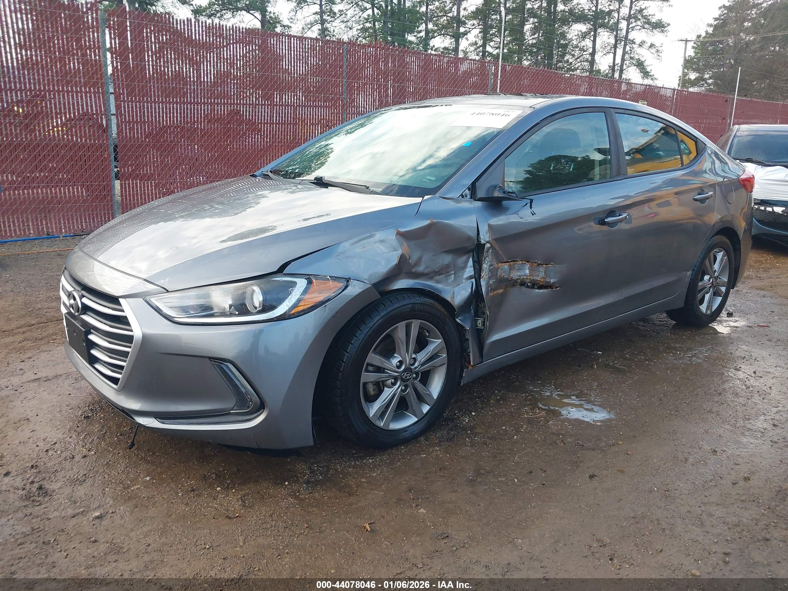 HYUNDAI ELANTRA image 2
