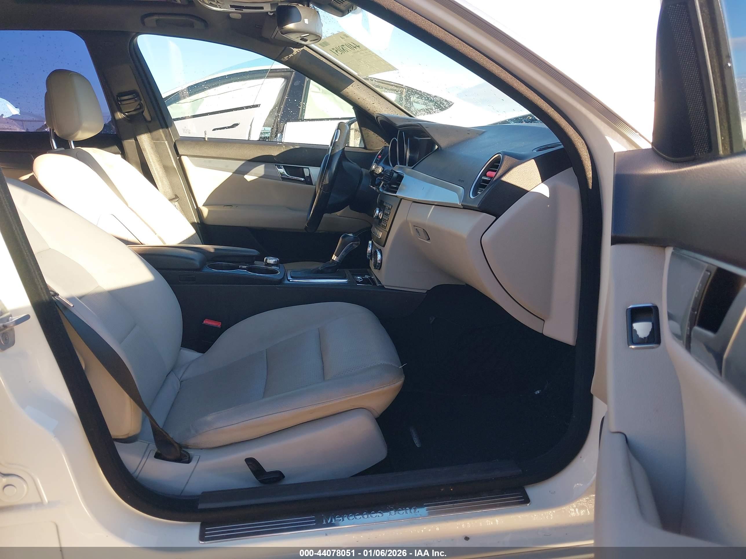MERCEDES-BENZ C image 5