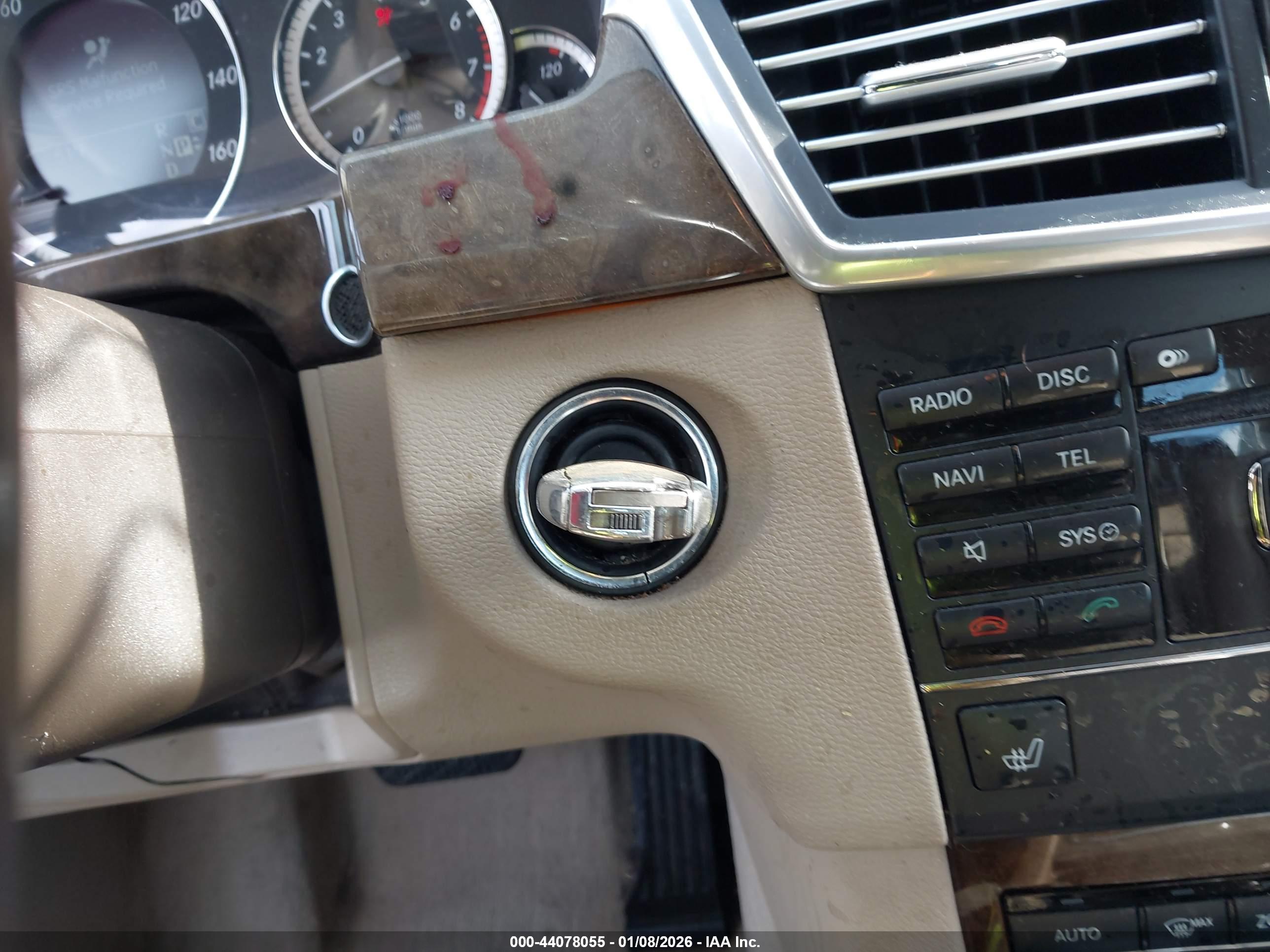 MERCEDES-BENZ E image 11