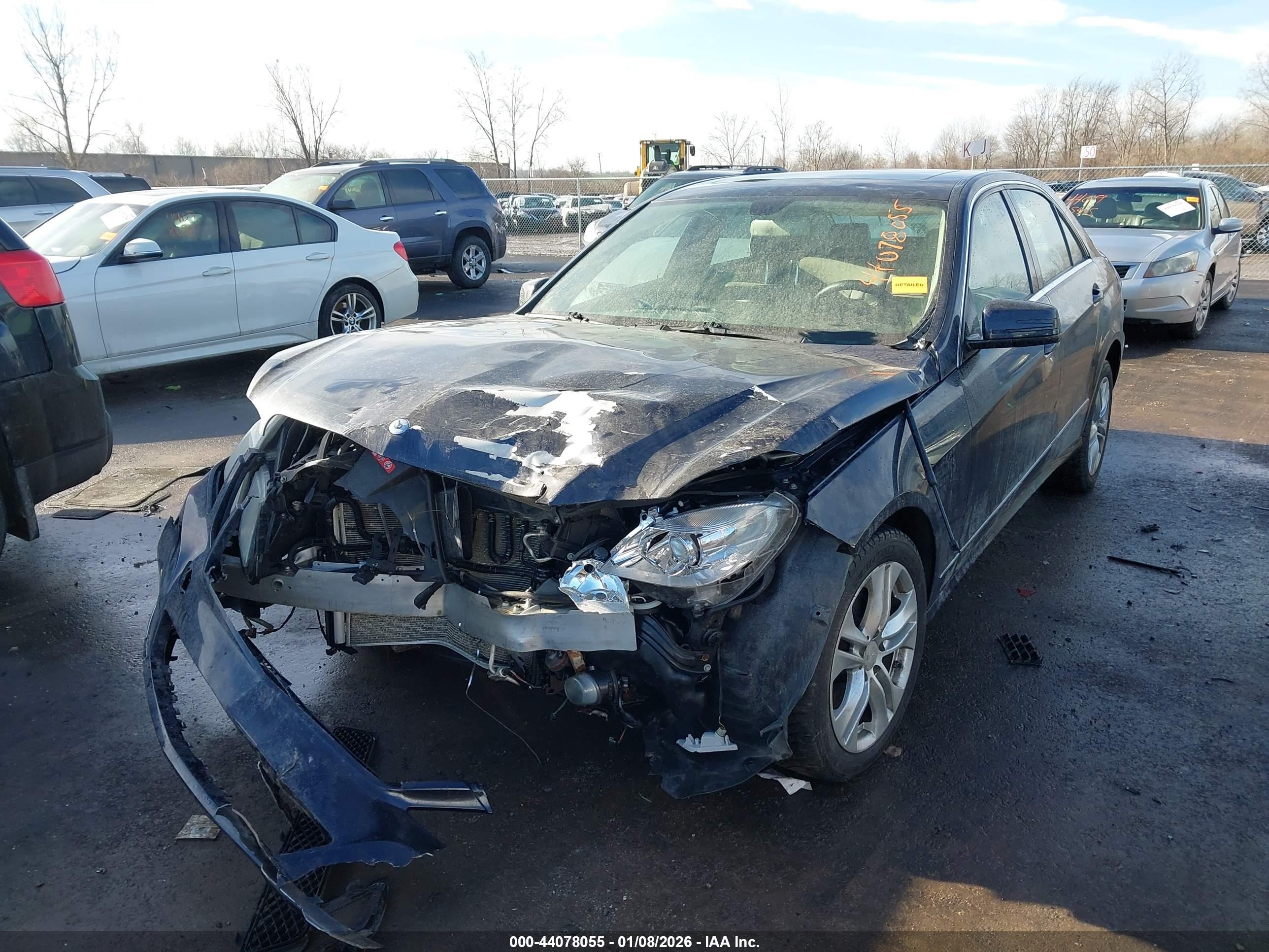 MERCEDES-BENZ E image 2