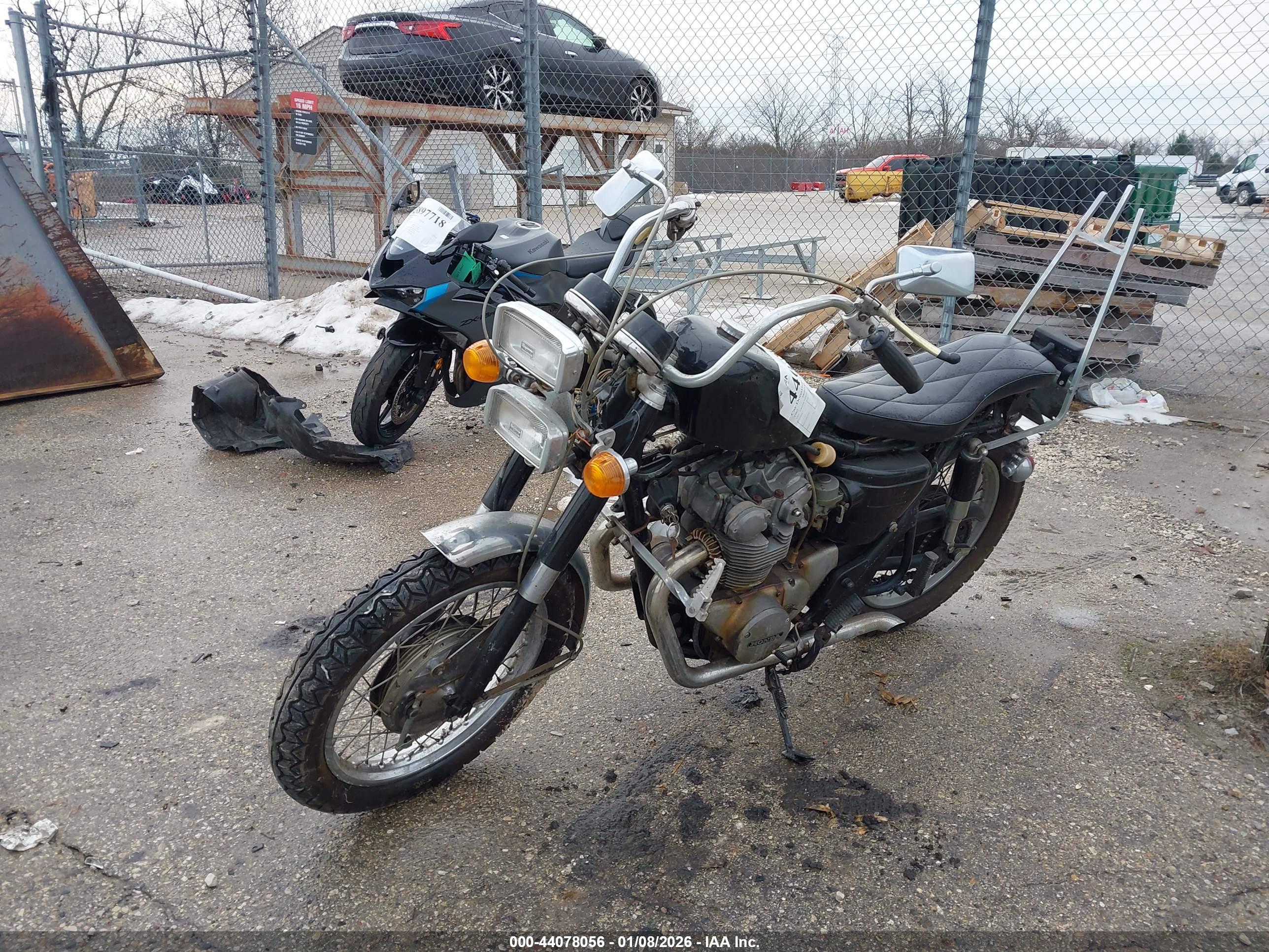 HONDA CB450 image 2