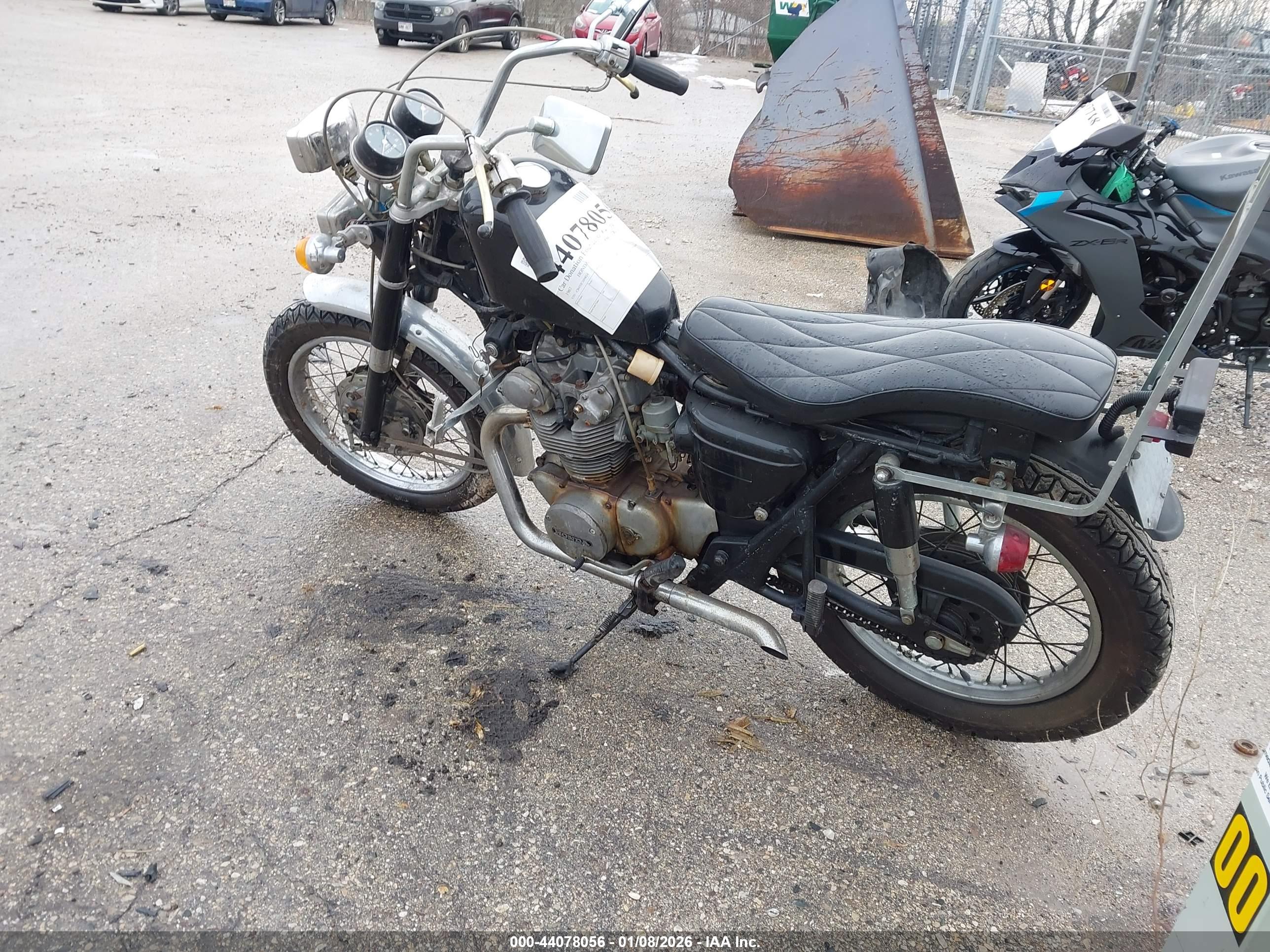 HONDA CB450 image 3