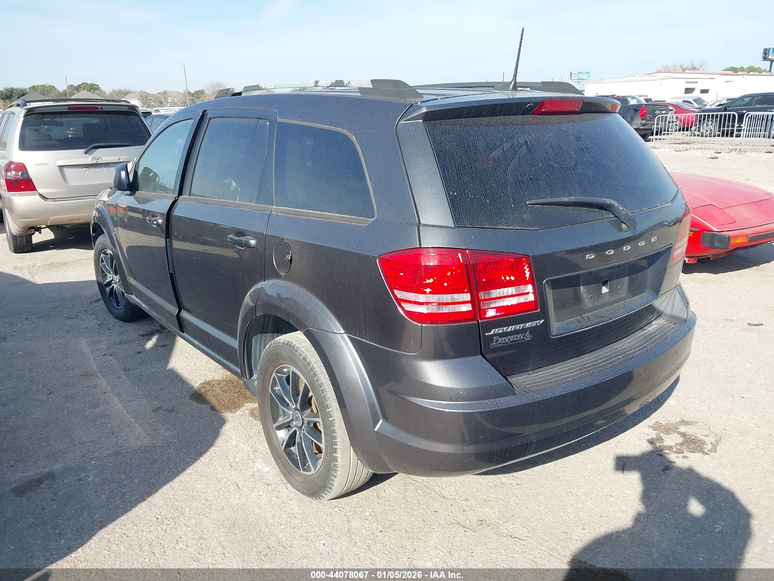 DODGE JOURNEY image 3