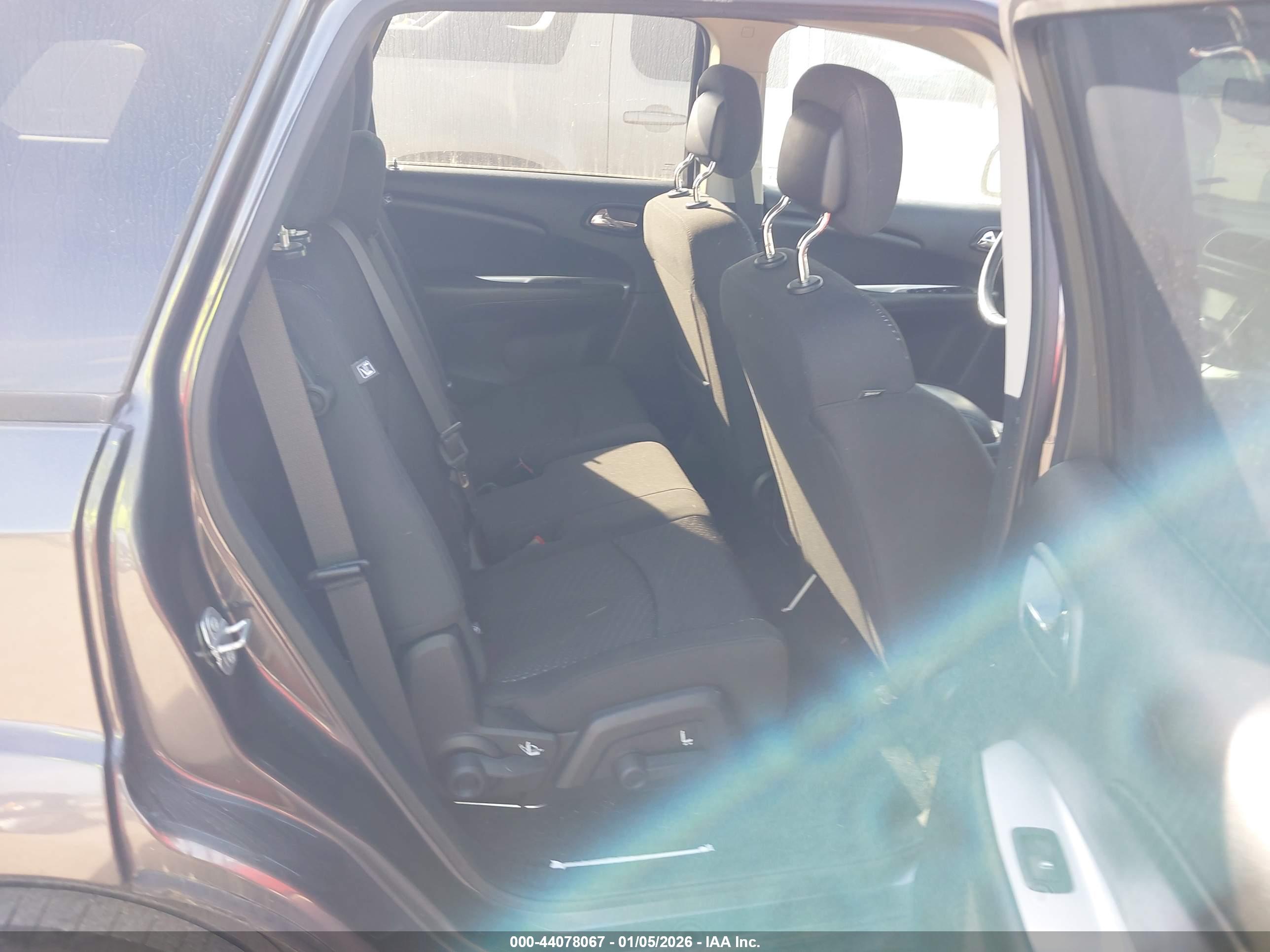 DODGE JOURNEY image 8