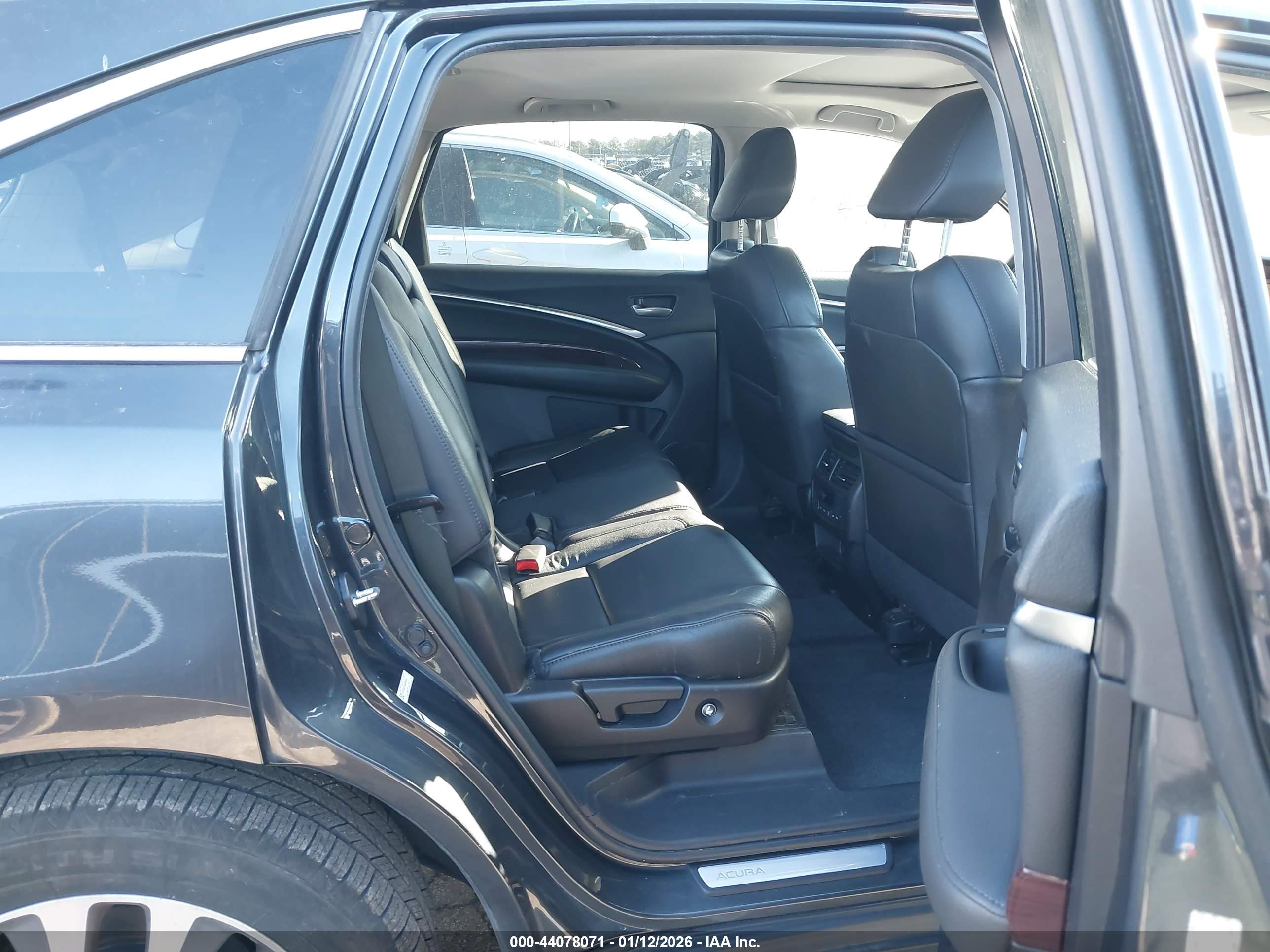 ACURA MDX image 8