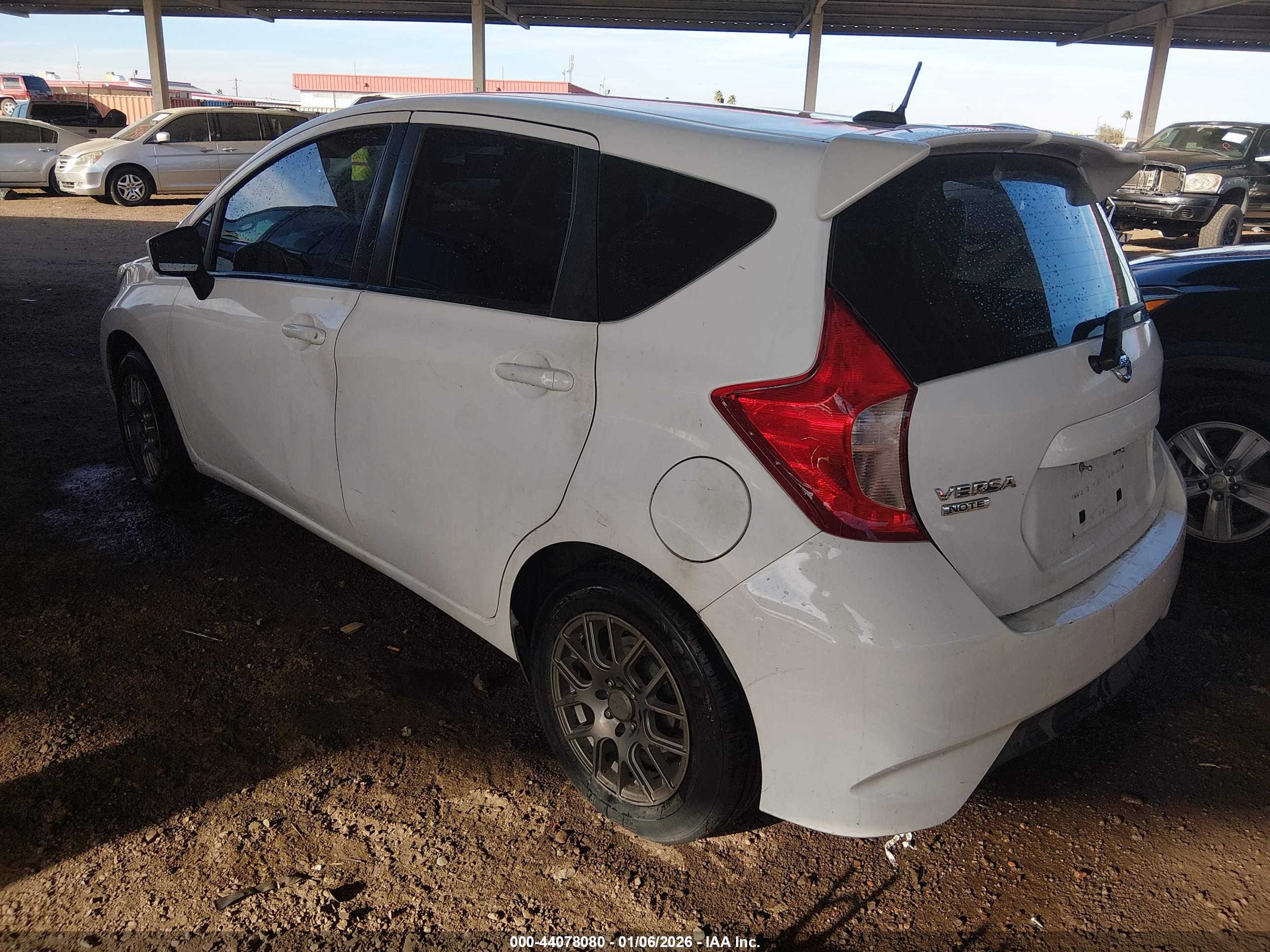 NISSAN VERSA image 3