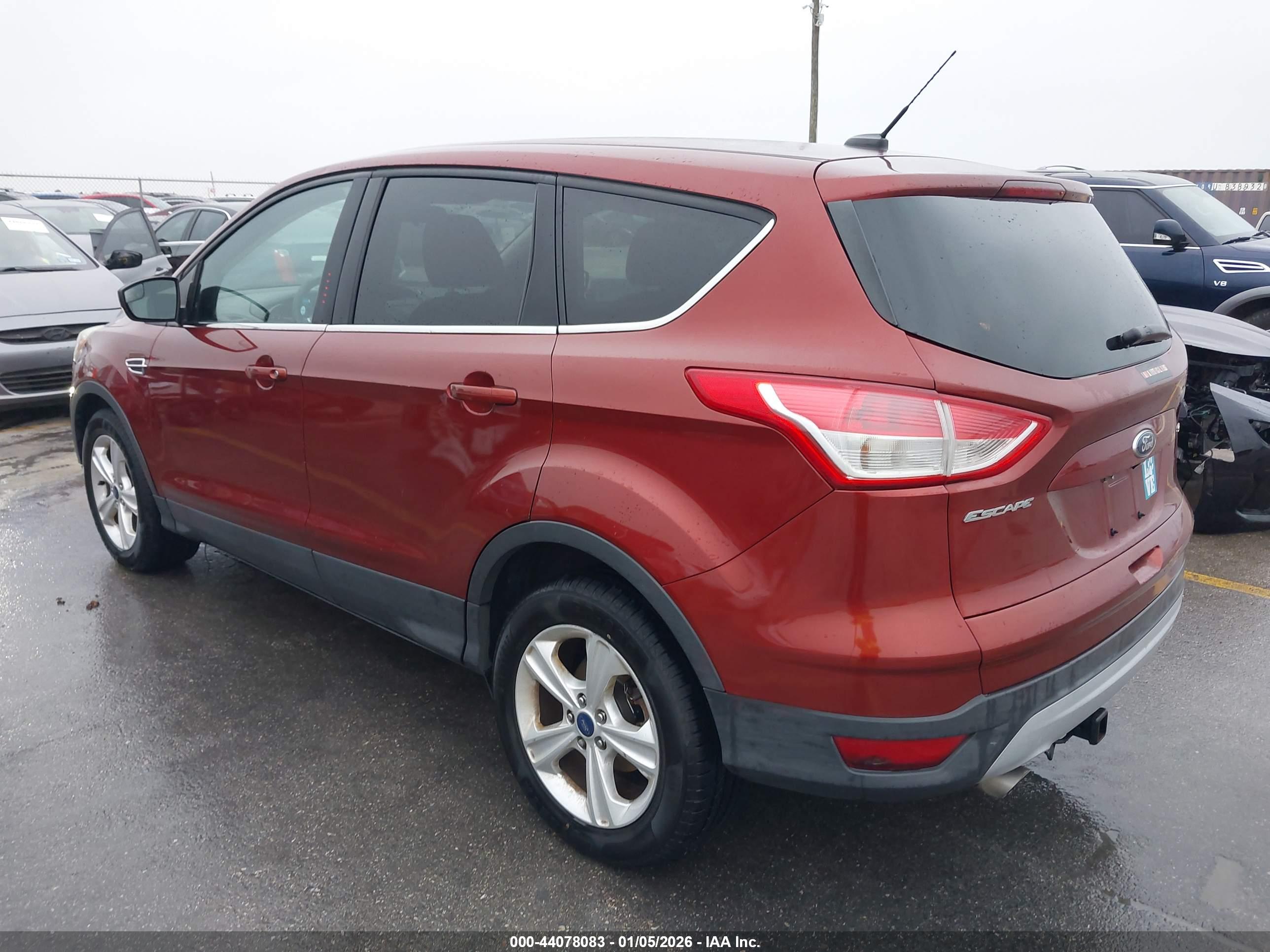 FORD ESCAPE image 3
