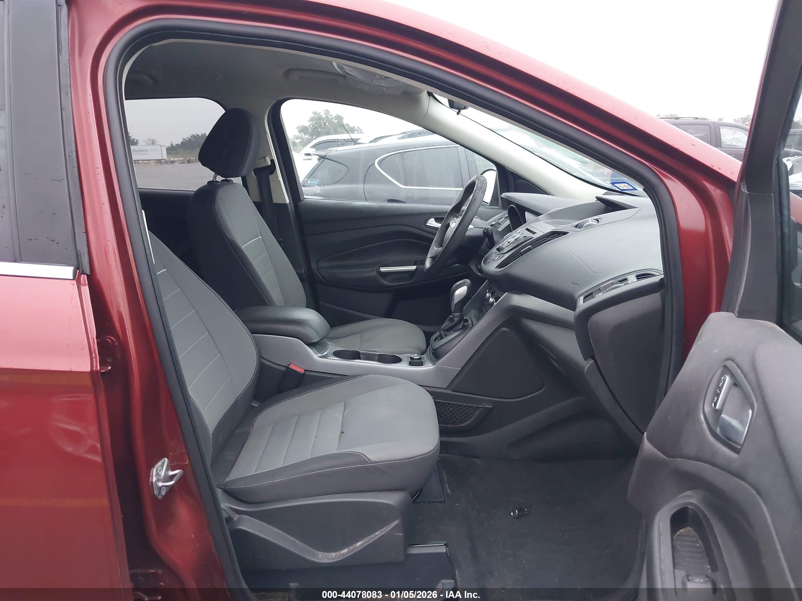 FORD ESCAPE image 5