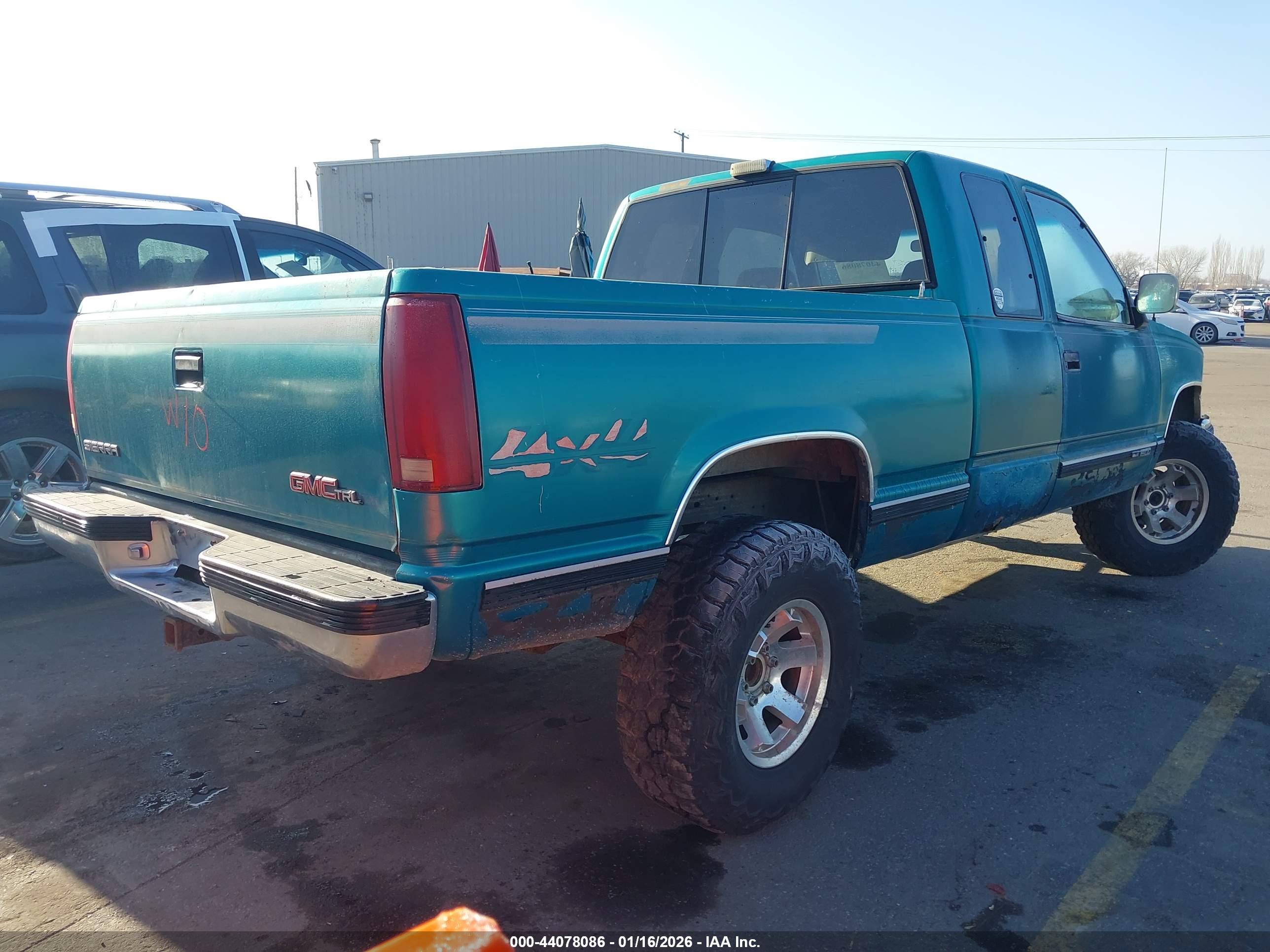 GMC SIERRA image 4