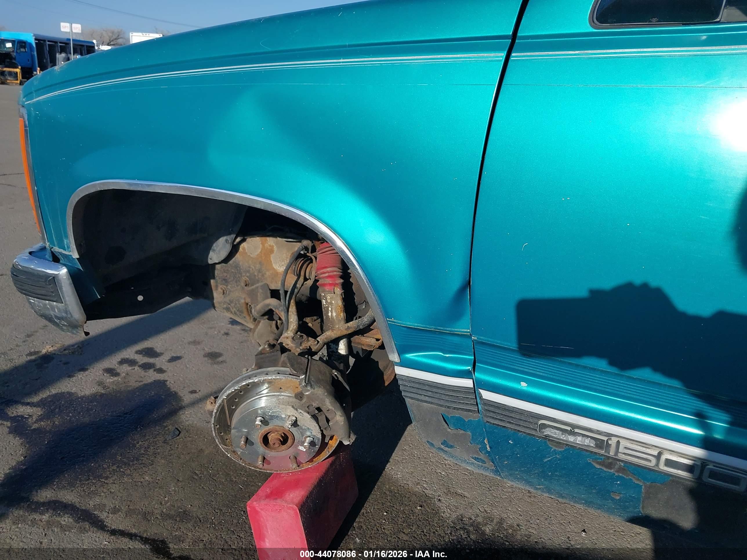 GMC SIERRA image 6