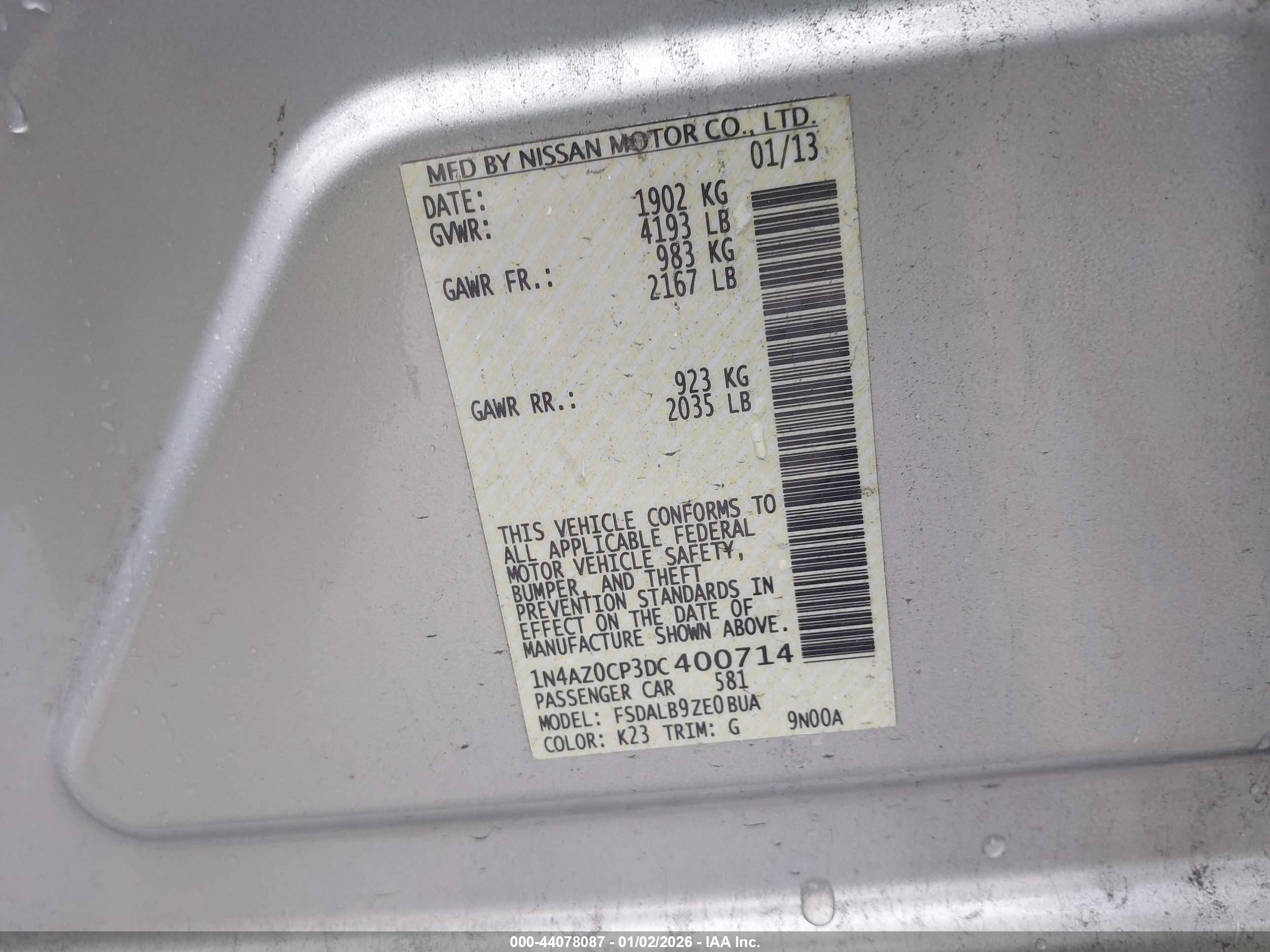 NISSAN LEAF image 9