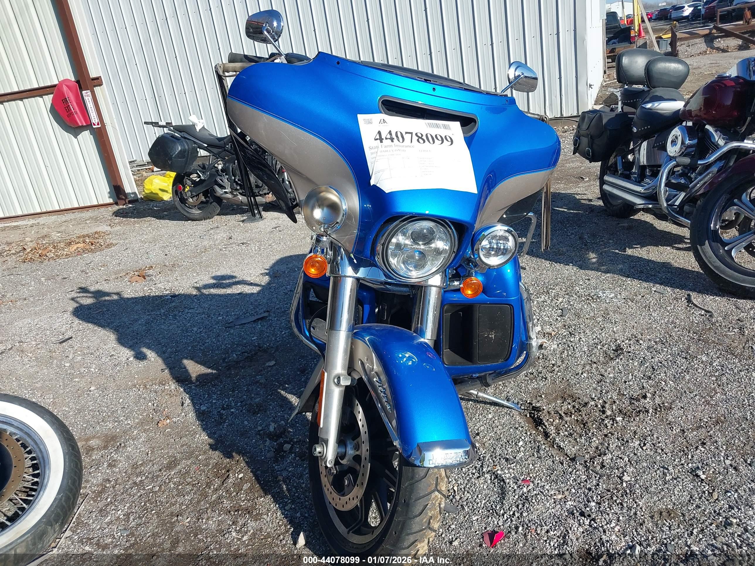 HARLEY-DAVIDSON FLHTCU image 5