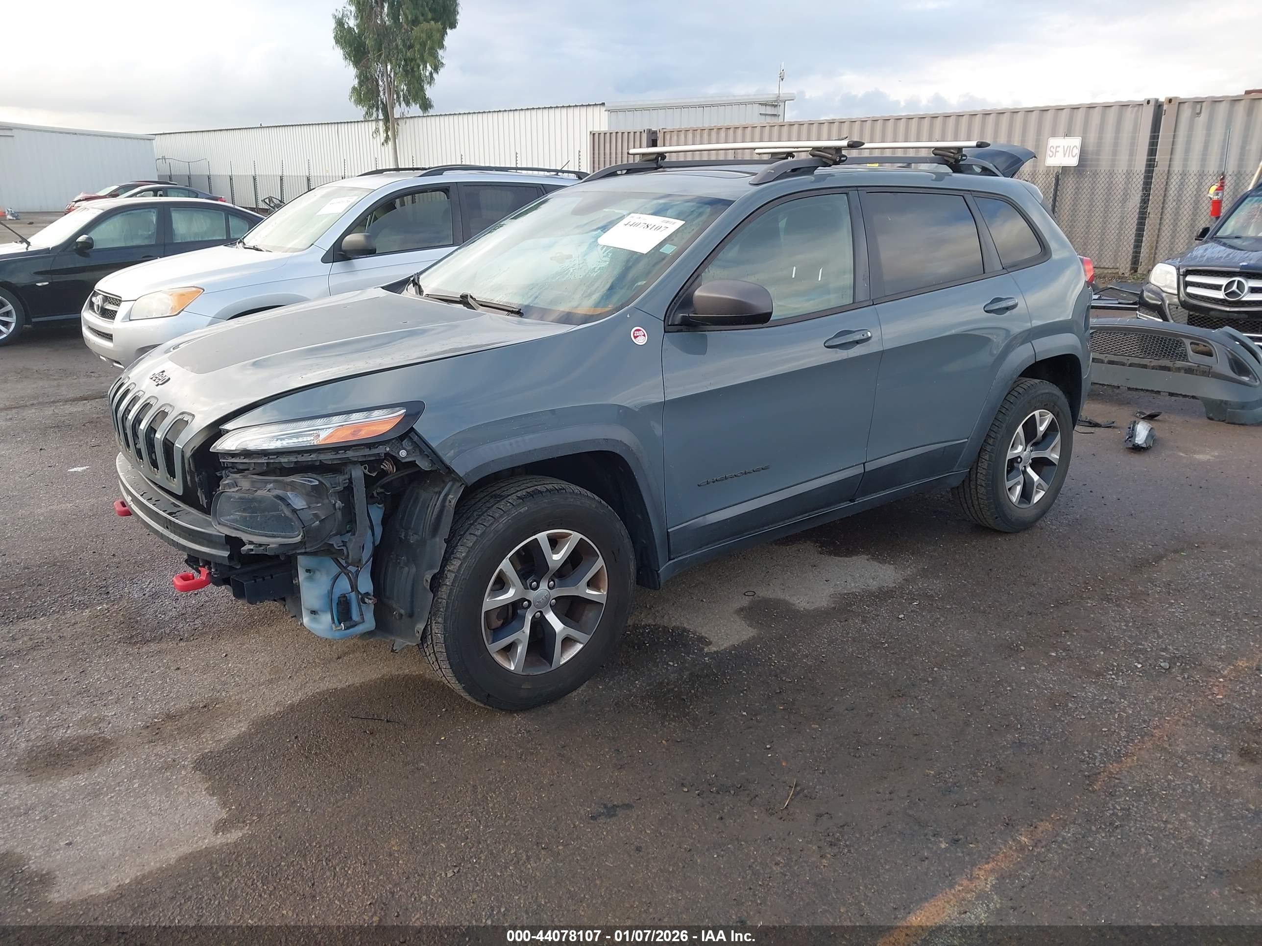 JEEP CHEROKEE image 2