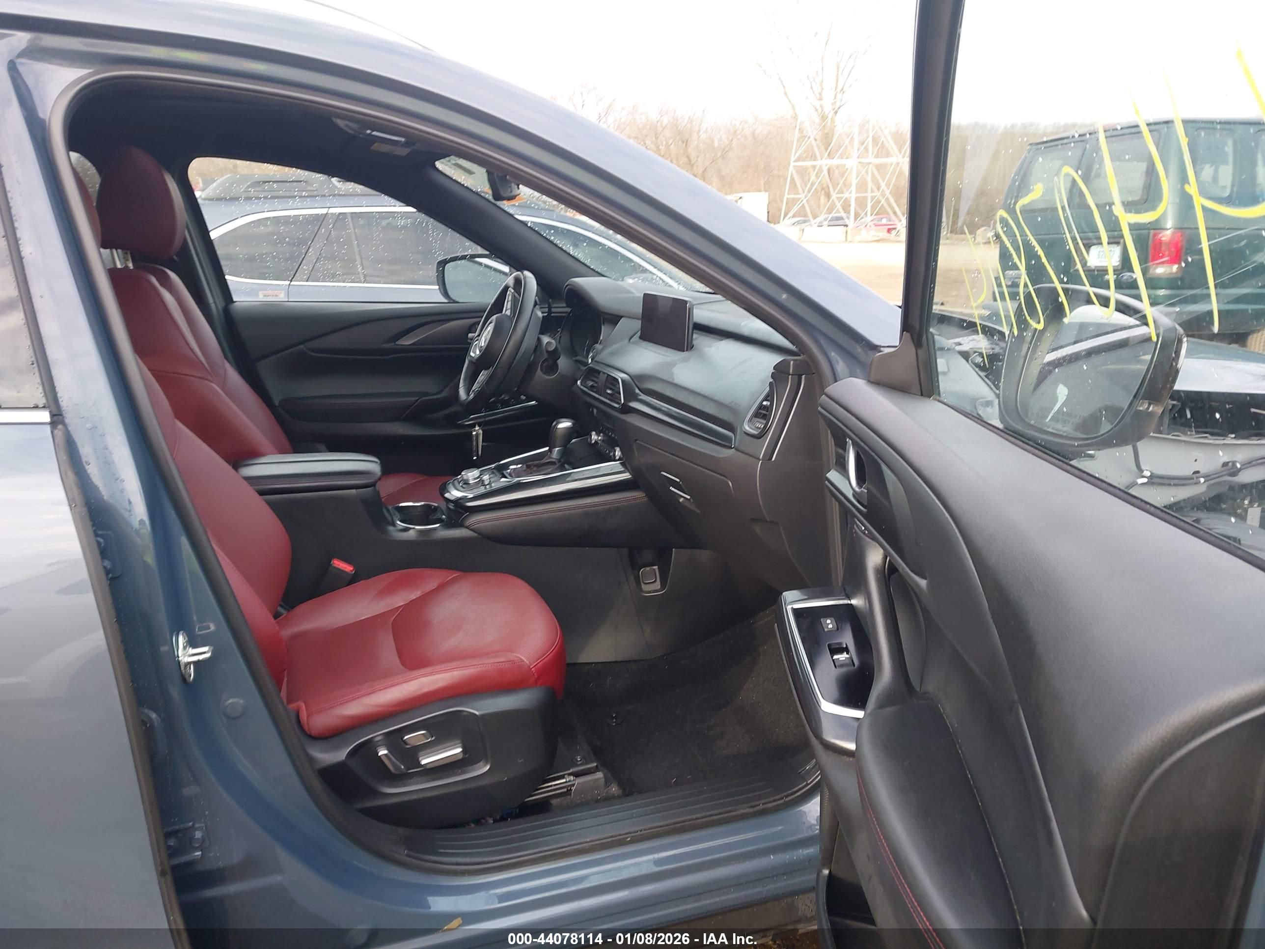 MAZDA CX-9 image 5