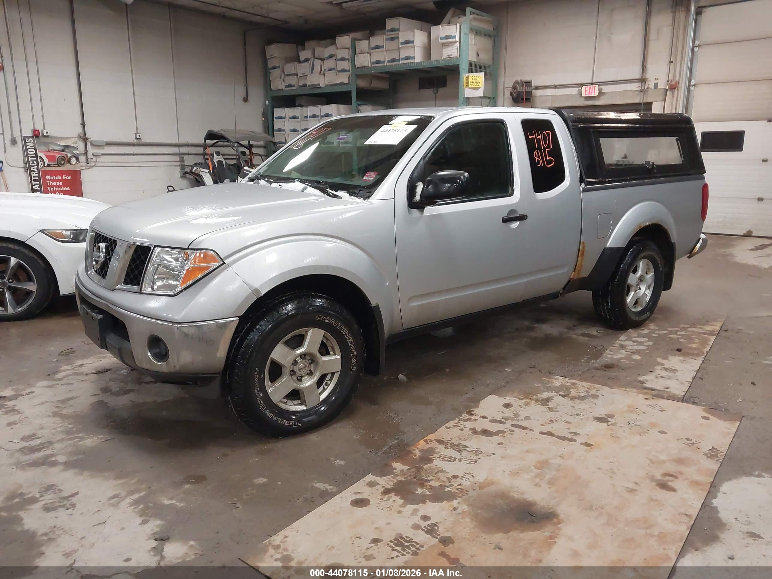 NISSAN FRONTIER image 2